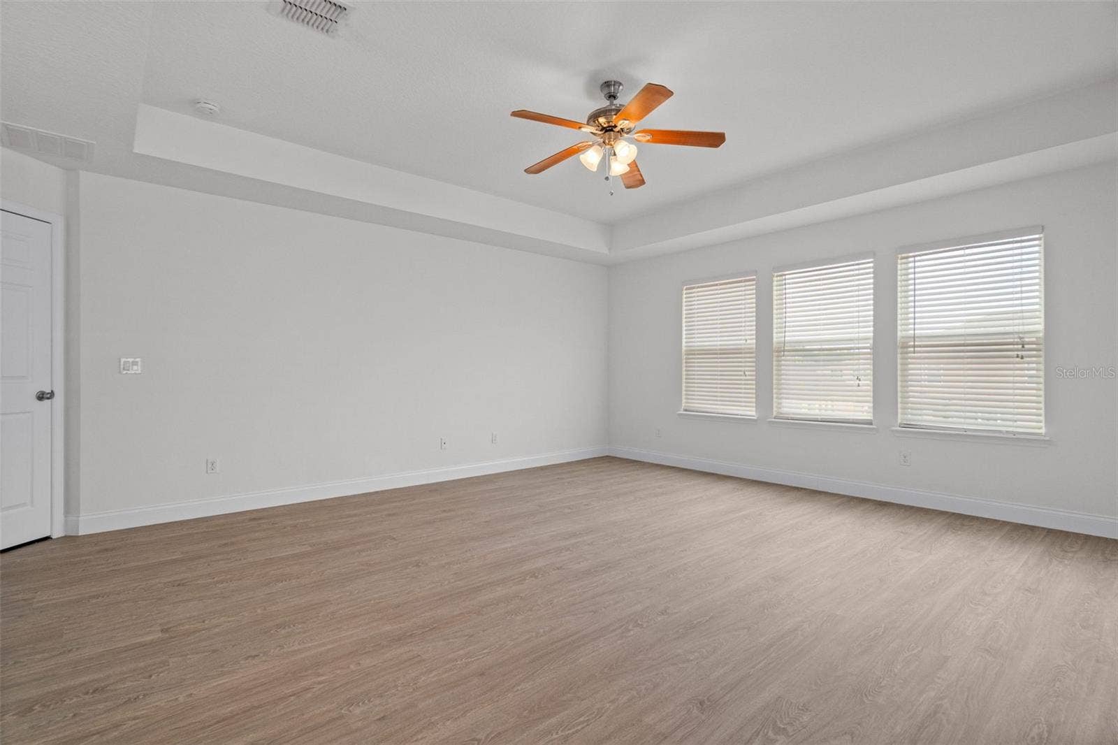 3611 MT VERNON WAY, Kissimmee, FL 34741 3611 MT VERNON WAY, Kissimmee, FL 34741