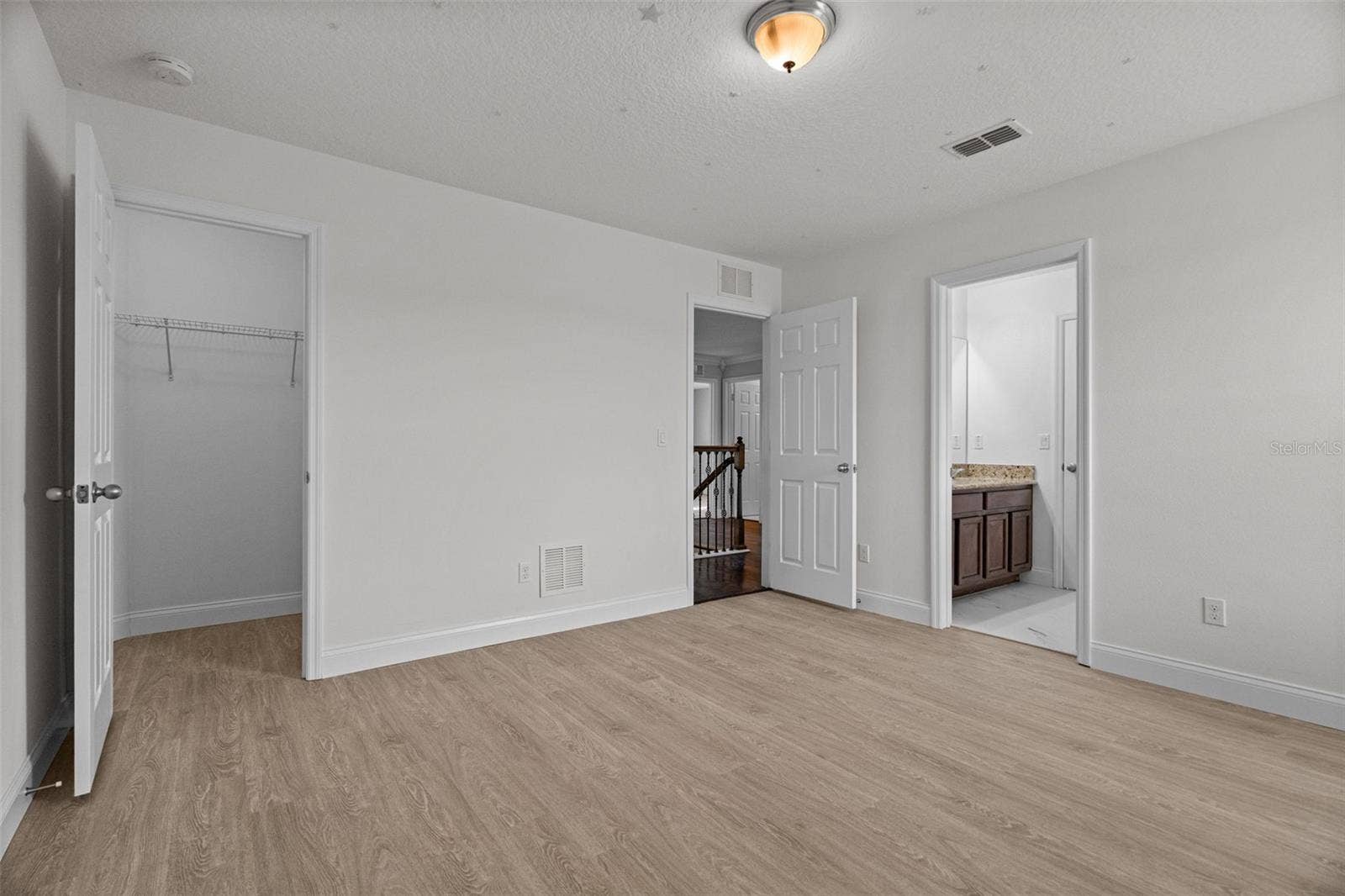 3611 MT VERNON WAY, Kissimmee, FL 34741 3611 MT VERNON WAY, Kissimmee, FL 34741