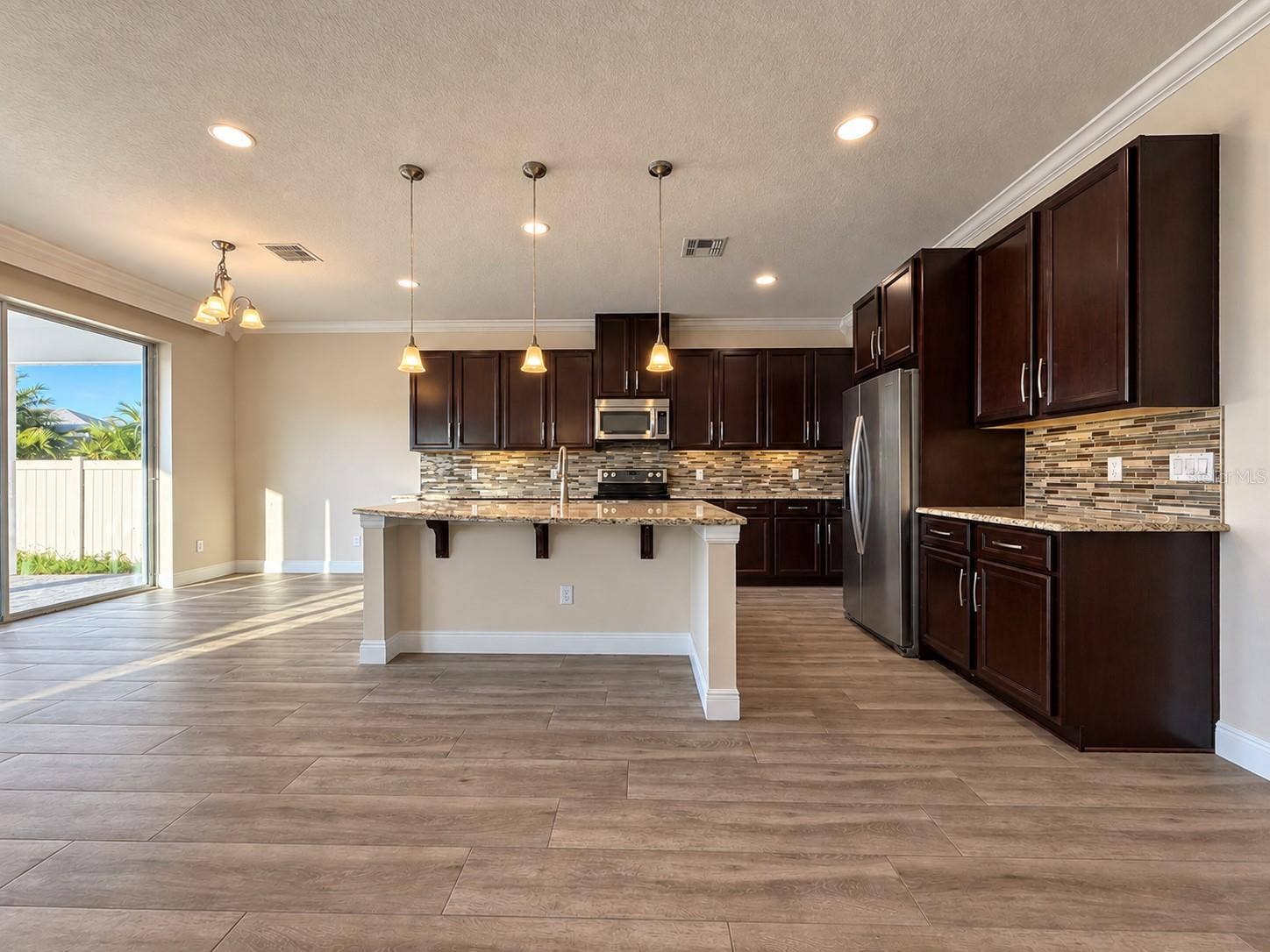 3611 MT VERNON WAY, Kissimmee, FL 34741 3611 MT VERNON WAY, Kissimmee, FL 34741