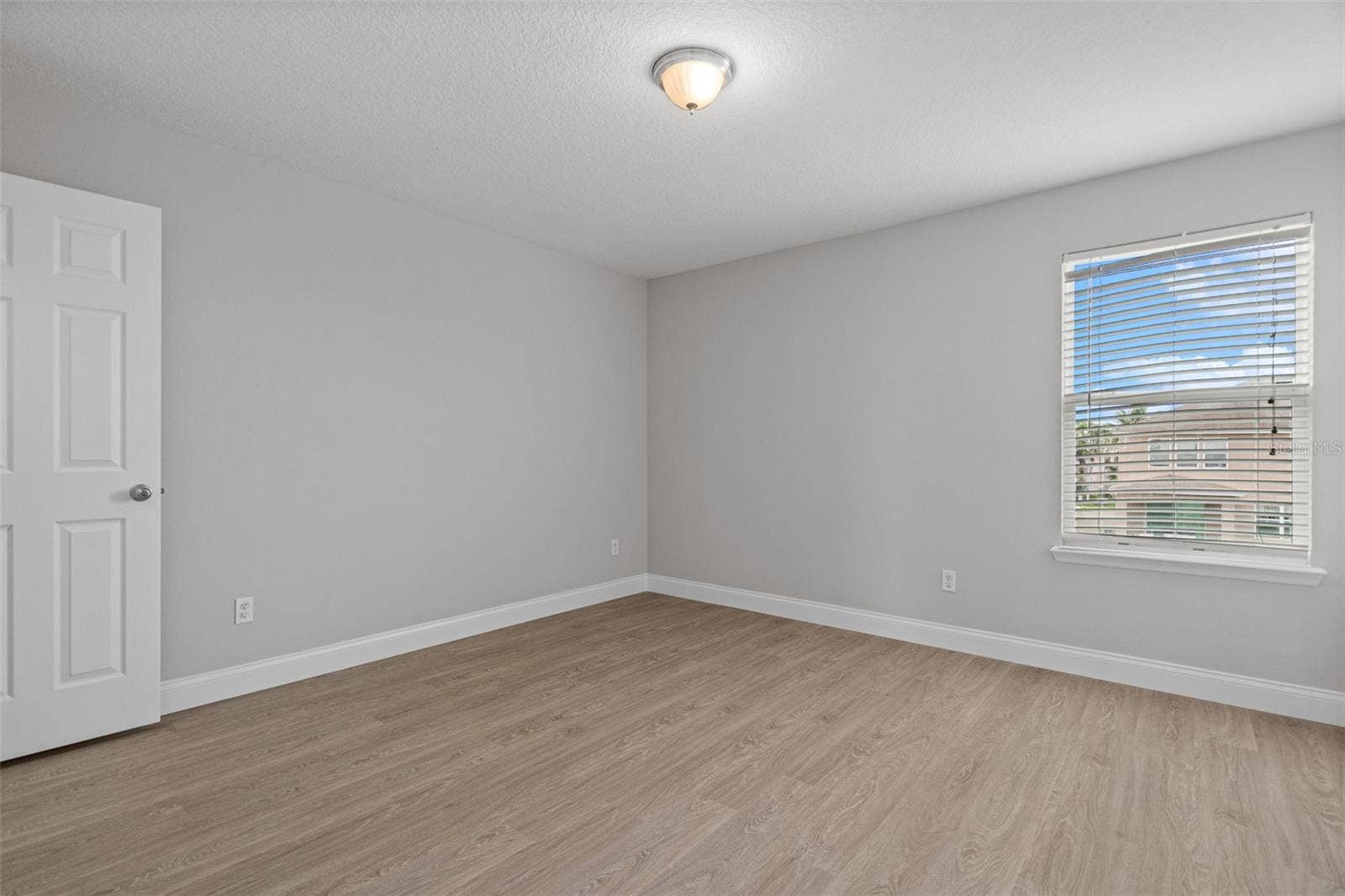 3611 MT VERNON WAY, Kissimmee, FL 34741 3611 MT VERNON WAY, Kissimmee, FL 34741