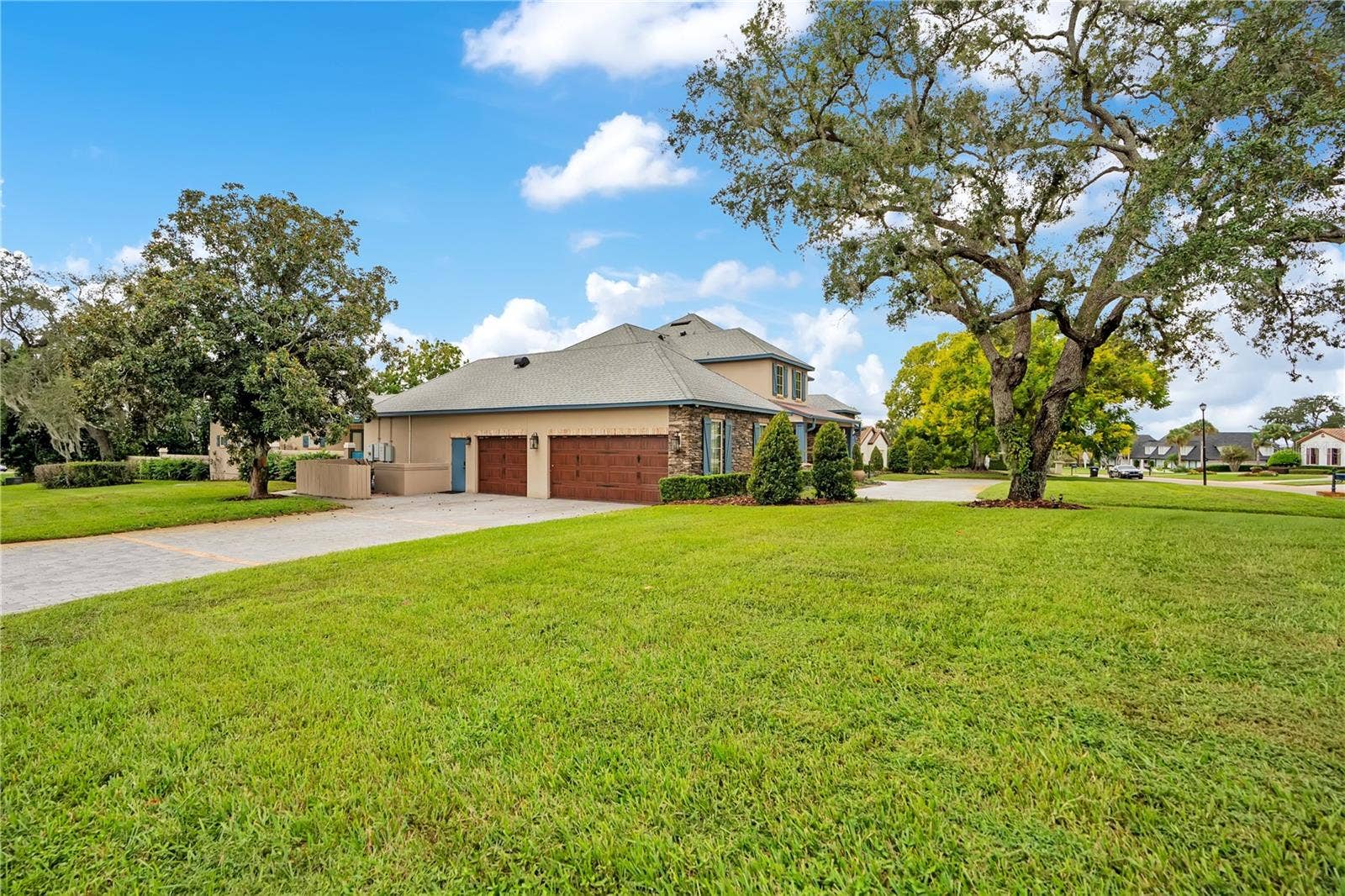 8804 BAY HILL BOULEVARD, Orlando, FL 32819 8804 BAY HILL BOULEVARD, Orlando, FL 32819