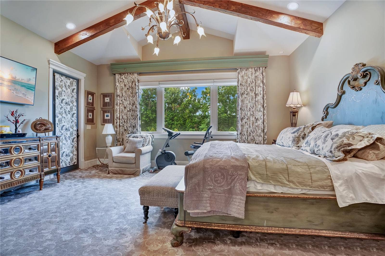 8804 BAY HILL BOULEVARD, Orlando, FL 32819 8804 BAY HILL BOULEVARD, Orlando, FL 32819