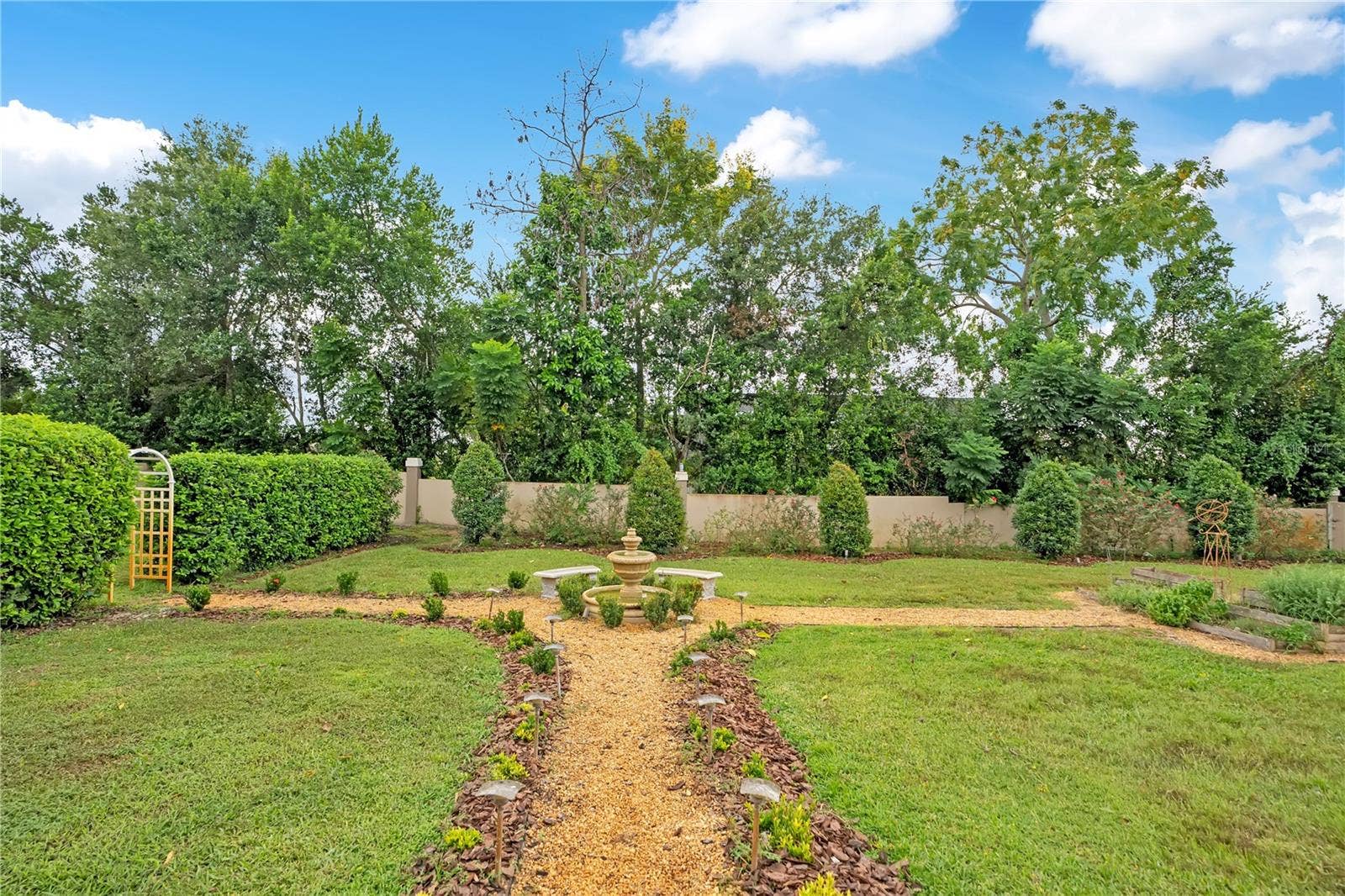 8804 BAY HILL BOULEVARD, Orlando, FL 32819 8804 BAY HILL BOULEVARD, Orlando, FL 32819