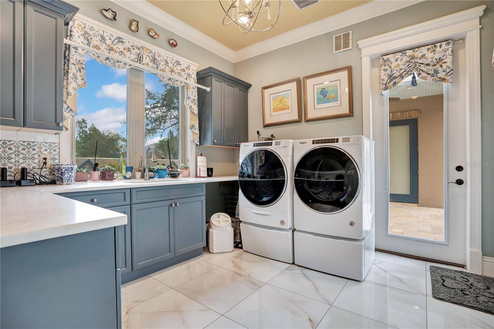 8804 BAY HILL BOULEVARD, Orlando, FL 32819 8804 BAY HILL BOULEVARD, Orlando, FL 32819