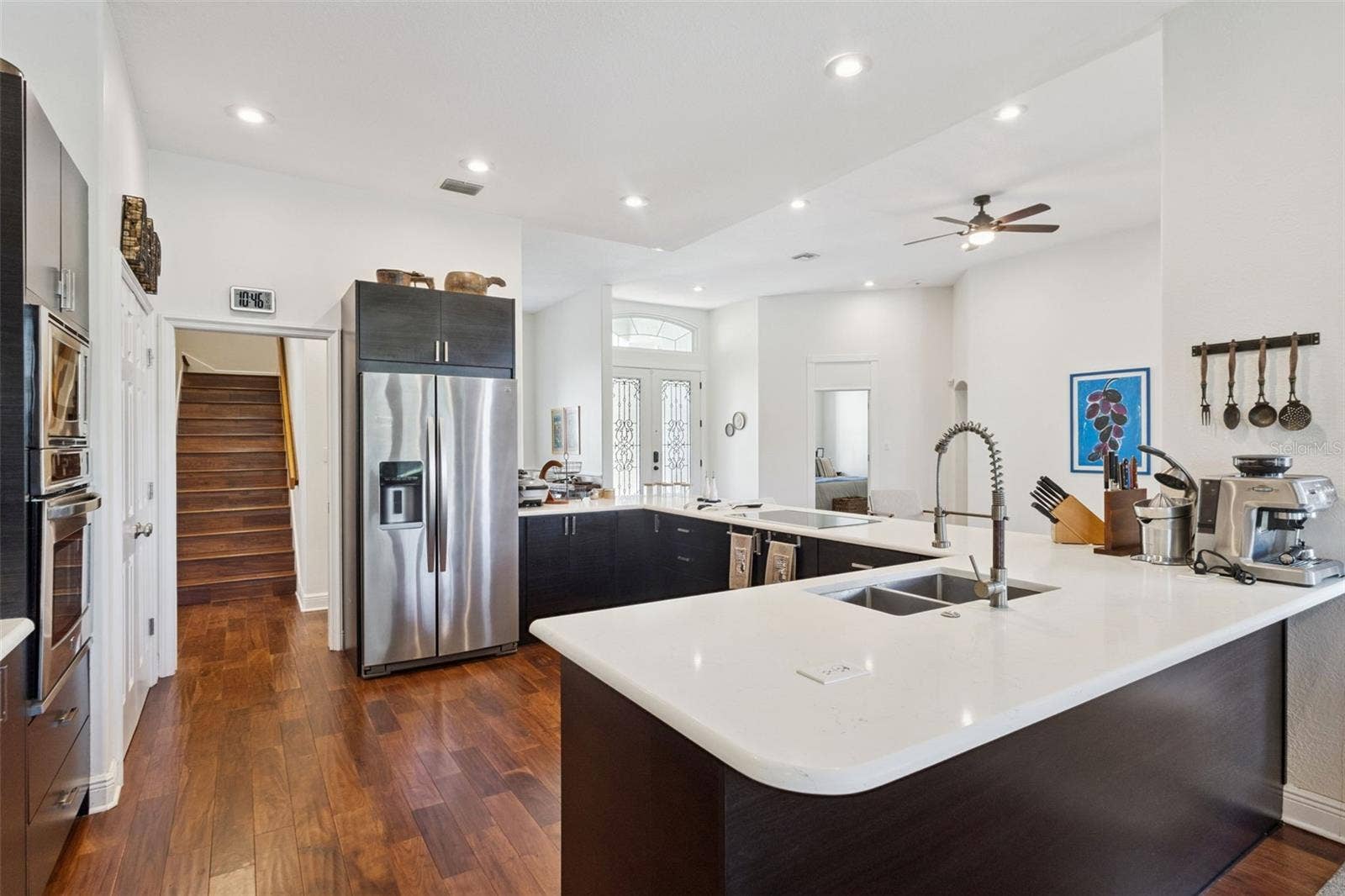 3832 HUNTERS ISLE DRIVE, Orlando, FL 32837 Stunning Kitchen - View 2.
