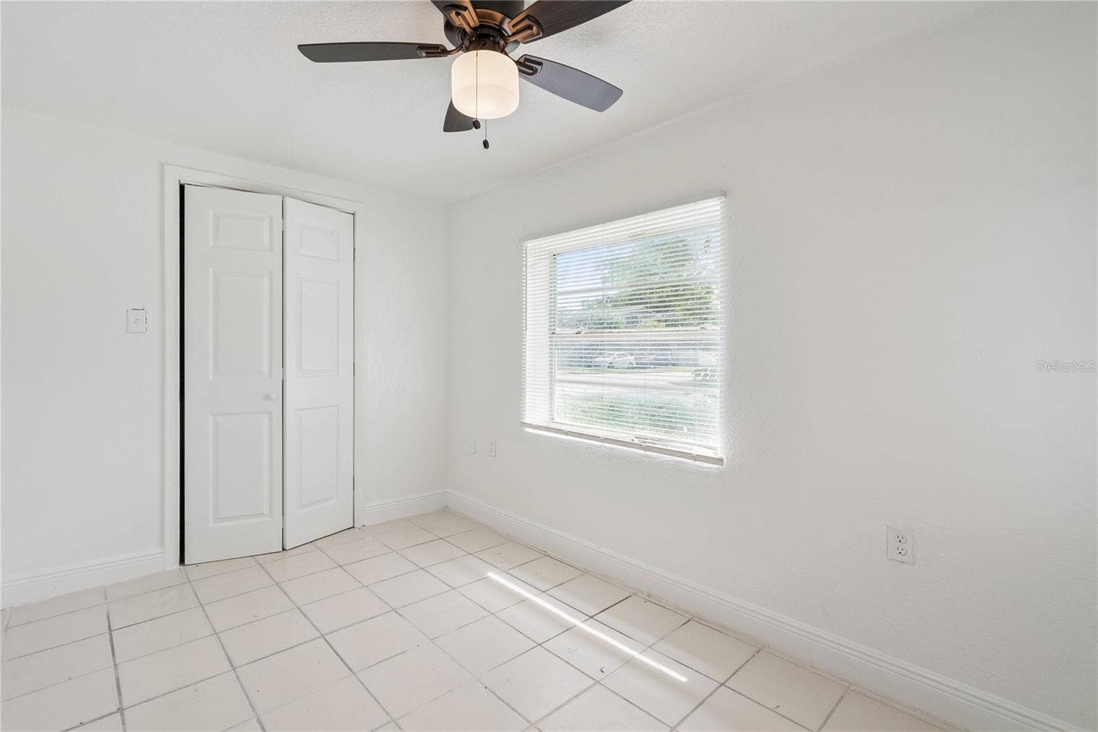 2112 LEE STREET, Orlando, FL 32805 2112 LEE STREET, Orlando, FL 32805