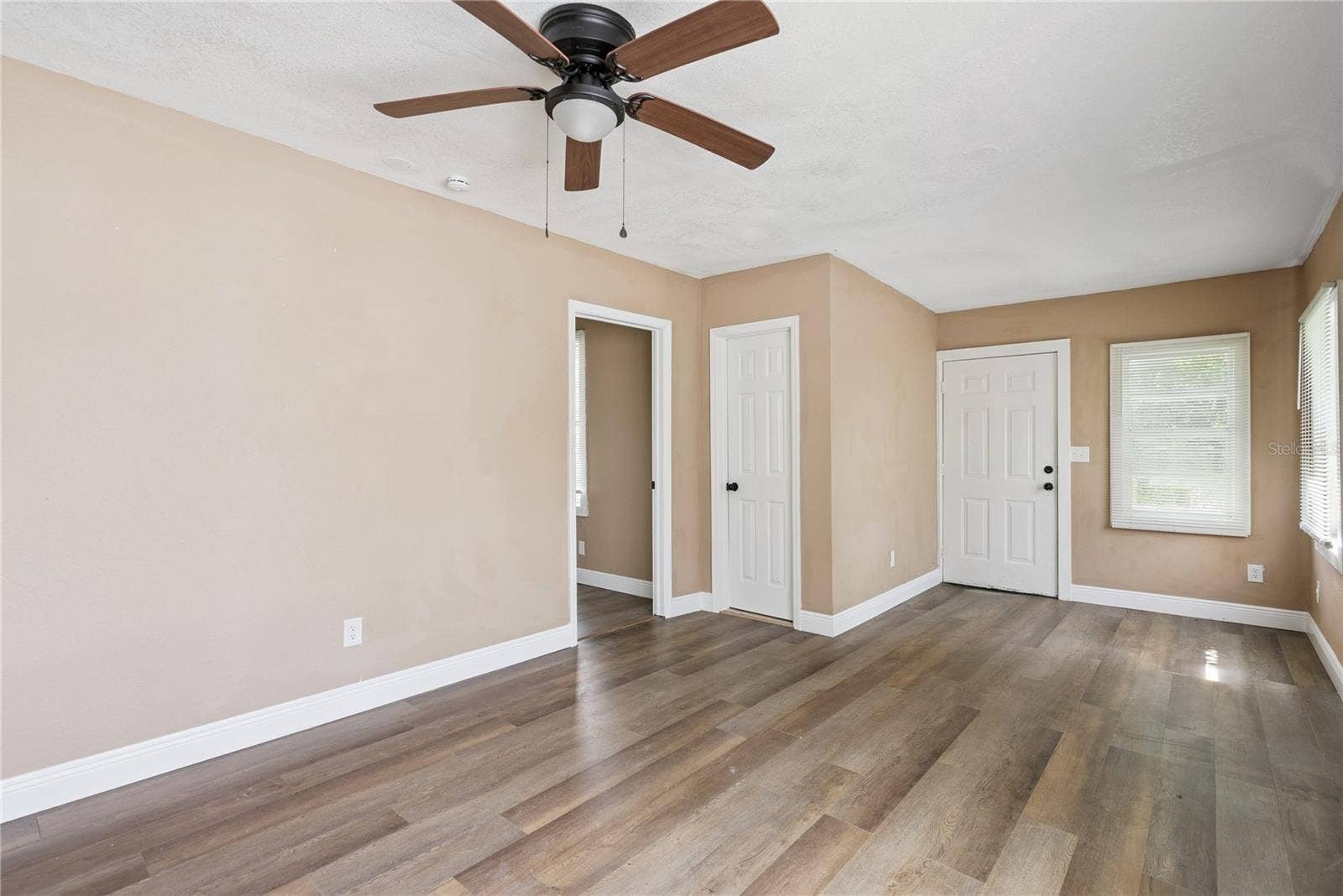 2112 LEE STREET, Orlando, FL 32805 2112 LEE STREET, Orlando, FL 32805