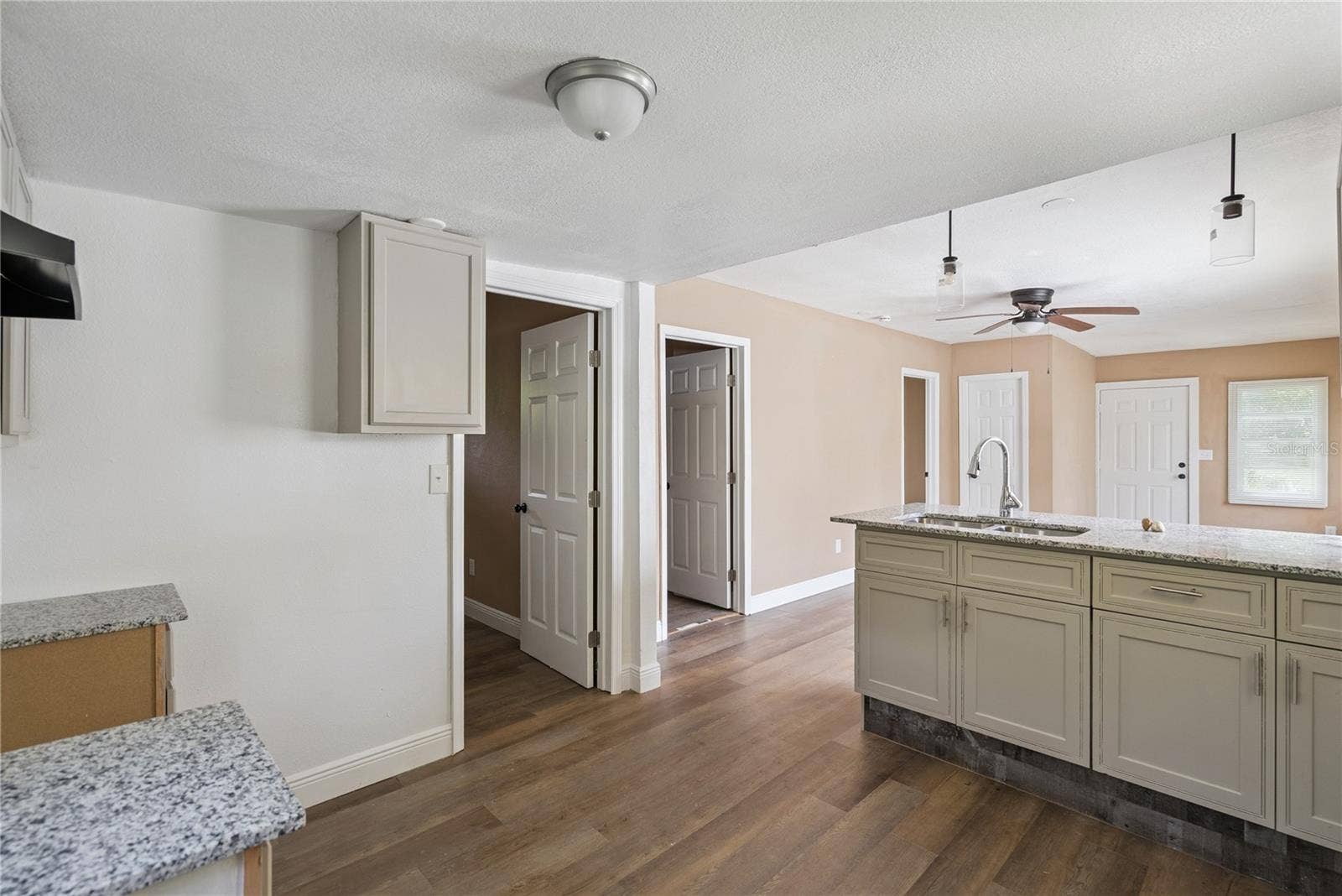 2112 LEE STREET, Orlando, FL 32805 2112 LEE STREET, Orlando, FL 32805