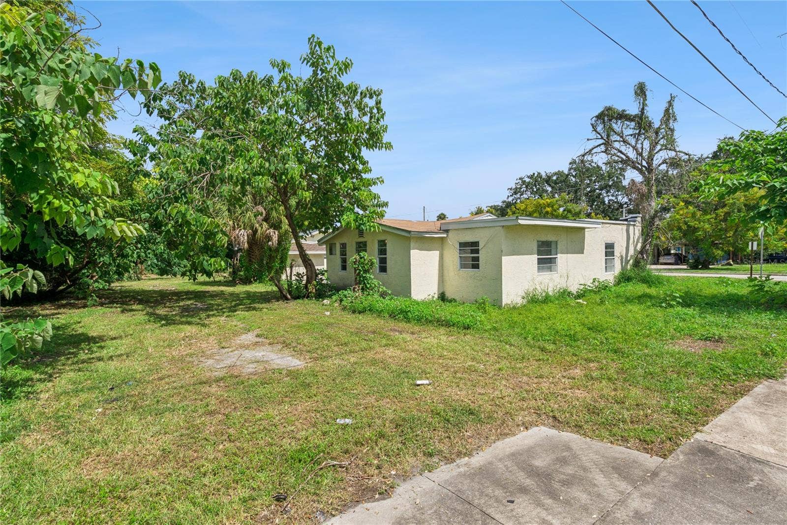 2112 LEE STREET, Orlando, FL 32805 2112 LEE STREET, Orlando, FL 32805