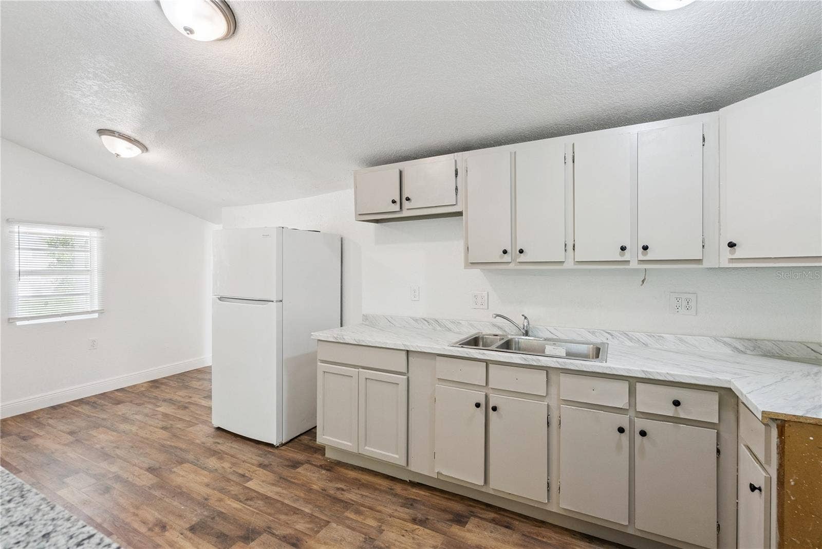 2112 LEE STREET, Orlando, FL 32805 2112 LEE STREET, Orlando, FL 32805