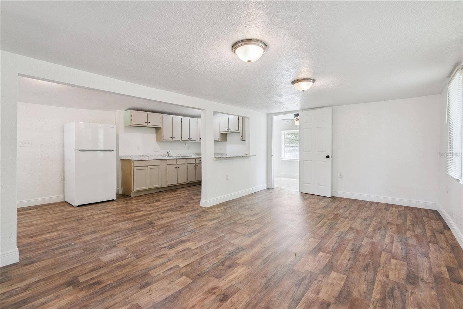 2112 LEE STREET, Orlando, FL 32805 2112 LEE STREET, Orlando, FL 32805