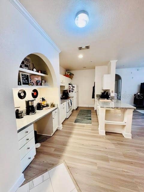 860 N ORANGE AVENUE, #328, Orlando, FL 32801