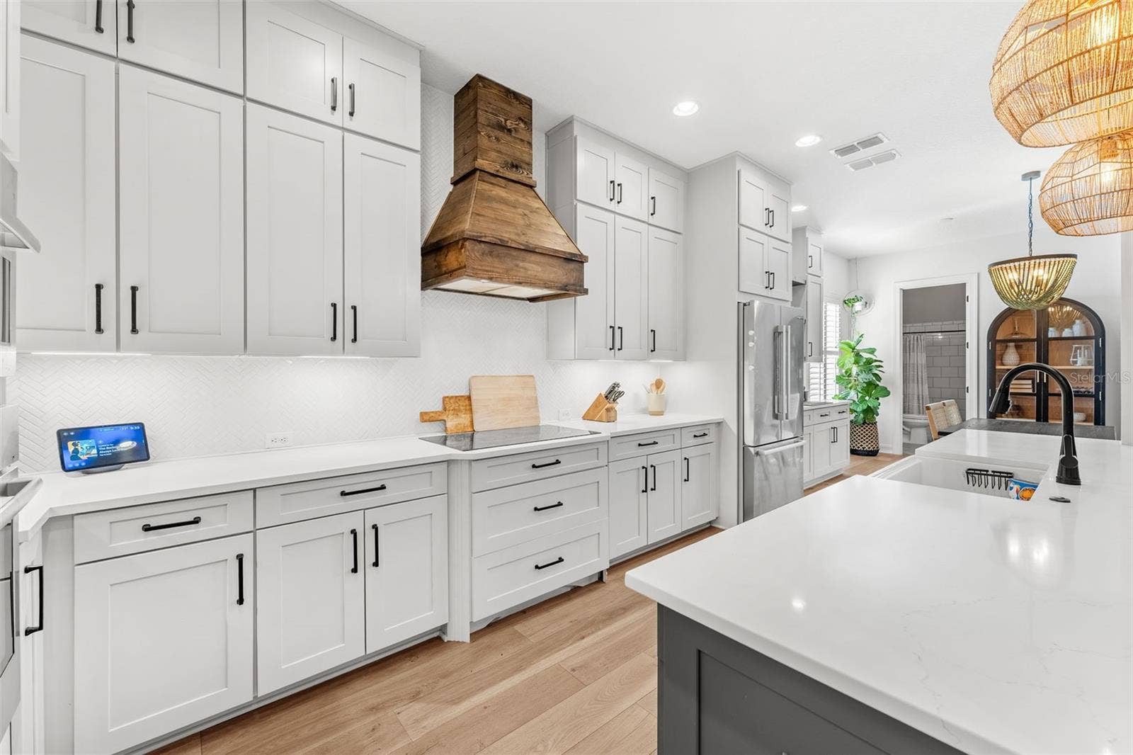1018 W HARVARD STREET, Orlando, FL 32804 1018 W HARVARD STREET, Orlando, FL 32804
