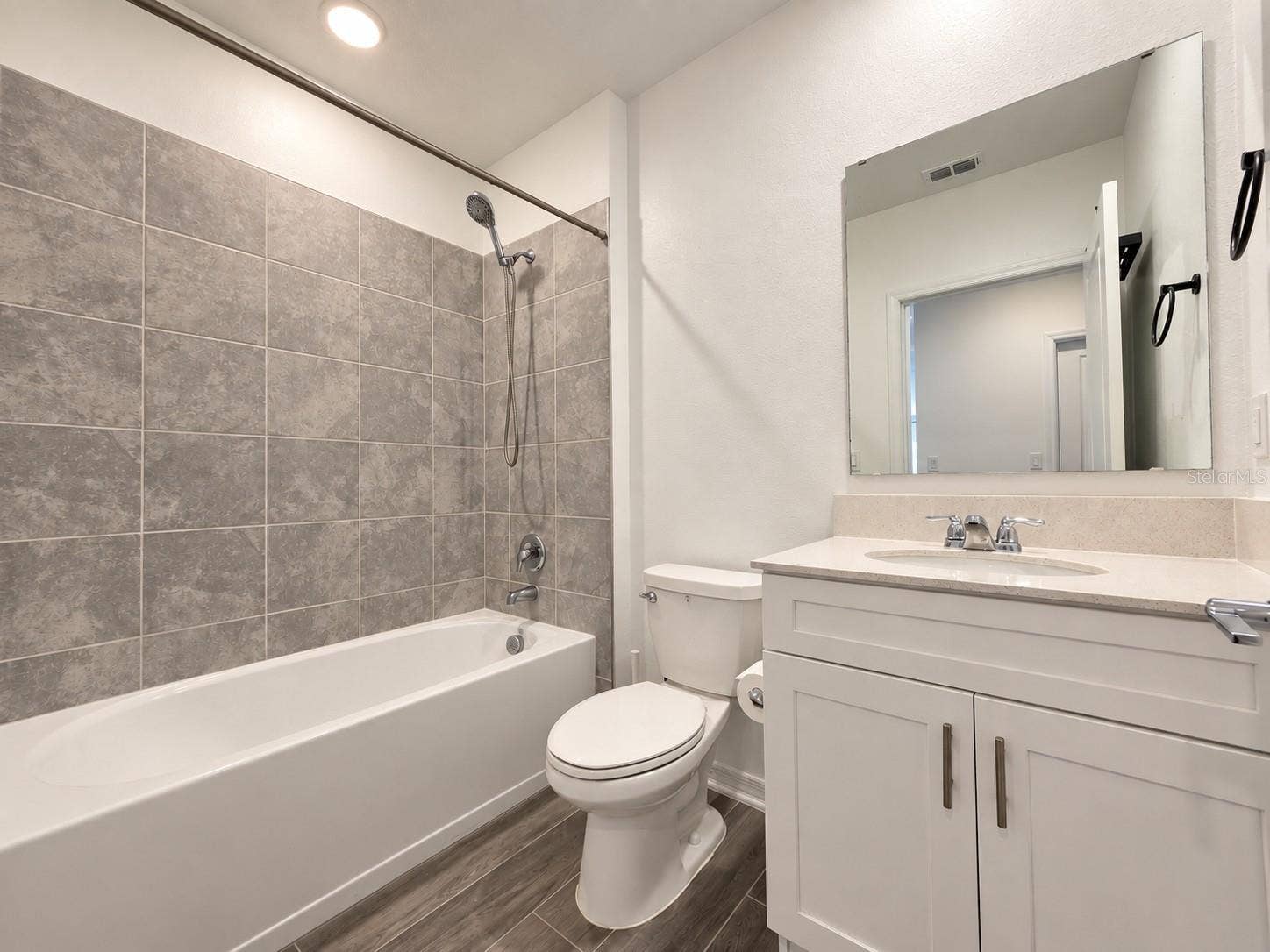 1263 SAND TRAP COURT, Daytona Beach, FL 32124 1263 SAND TRAP COURT, Daytona Beach, FL 32124