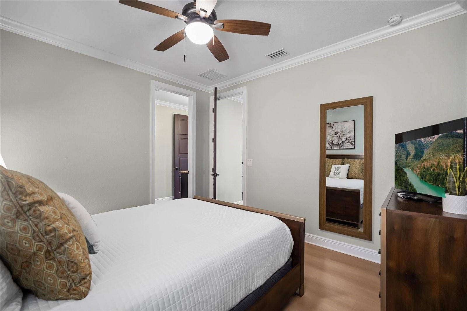 1097 CASTLE PINES COURT, Kissimmee, FL 34747 1097 CASTLE PINES COURT, Kissimmee, FL 34747