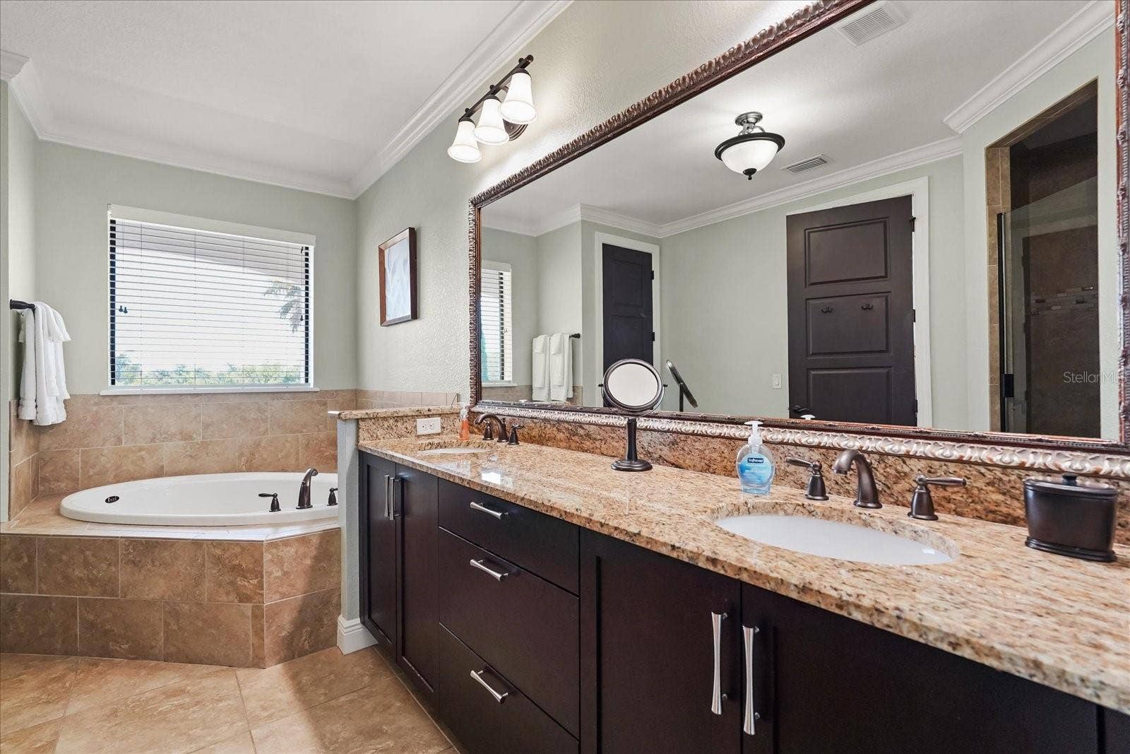 1097 CASTLE PINES COURT, Kissimmee, FL 34747 1097 CASTLE PINES COURT, Kissimmee, FL 34747