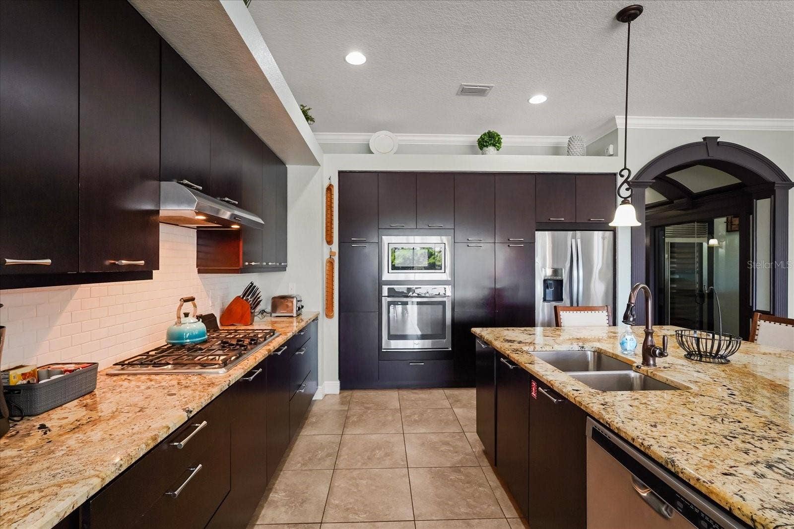 1097 CASTLE PINES COURT, Kissimmee, FL 34747 1097 CASTLE PINES COURT, Kissimmee, FL 34747