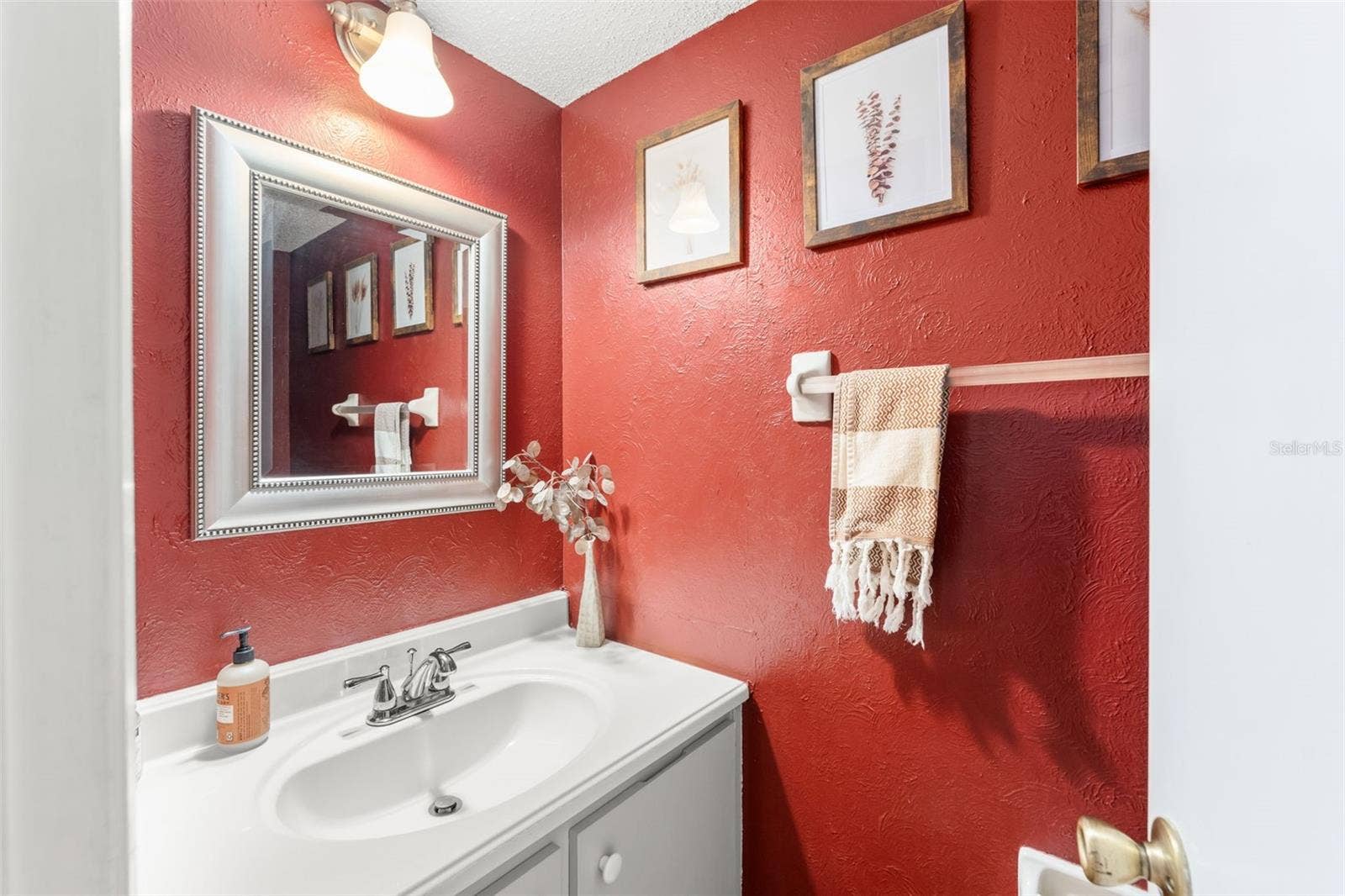 228 S FOX CHASE POINT, Longwood, FL 32779 228 S FOX CHASE POINT, Longwood, FL 32779