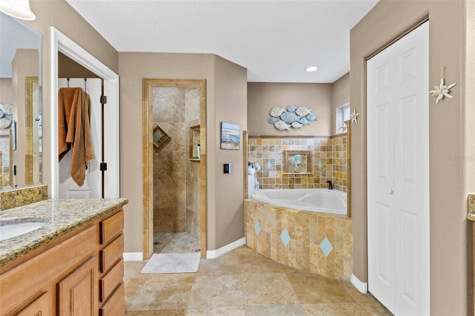 1206 LAKESHORE DRIVE, Mount Dora, FL 32757 Primary Bath