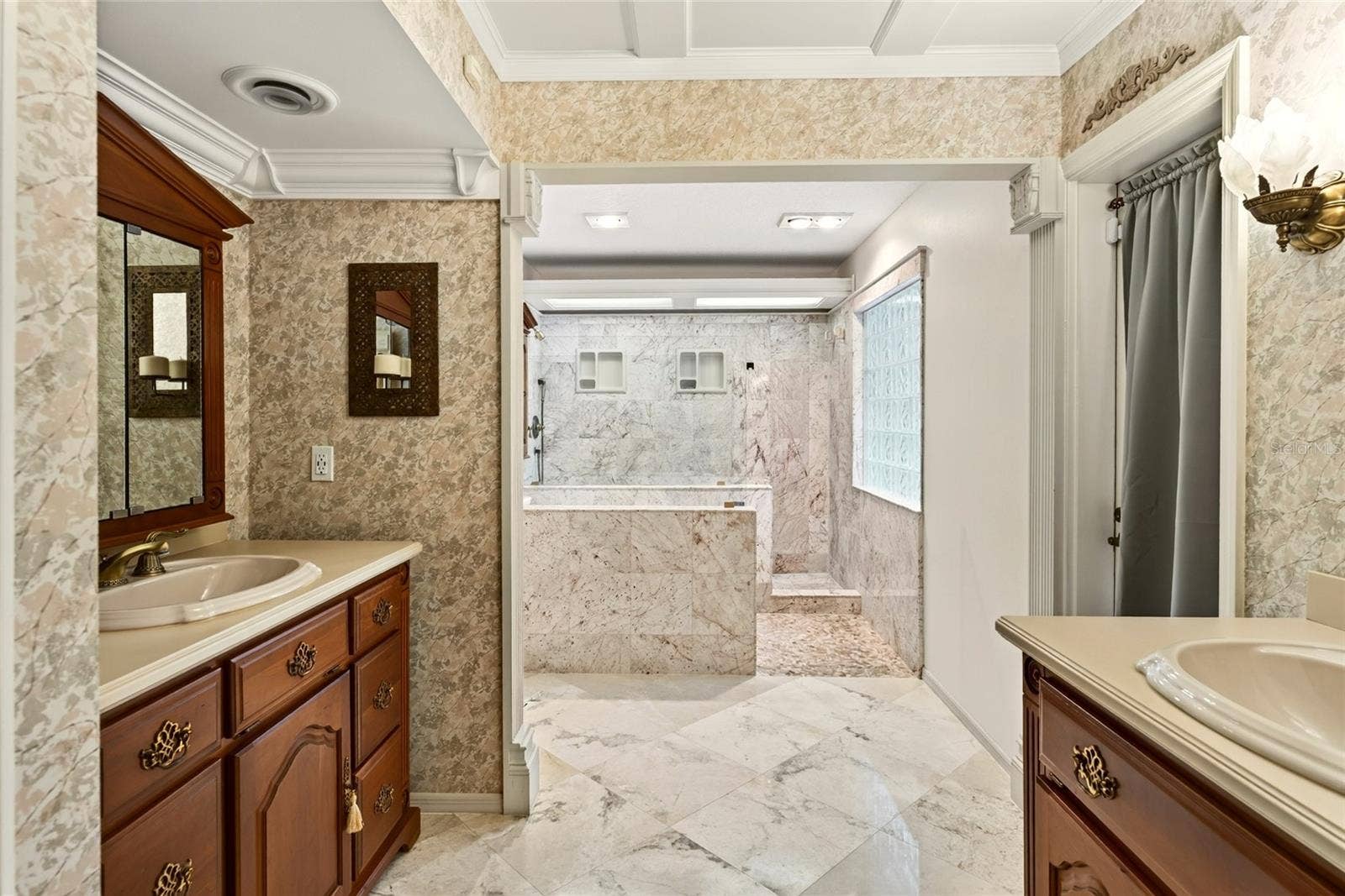 109 LAUREL OAK DRIVE, Longwood, FL 32779