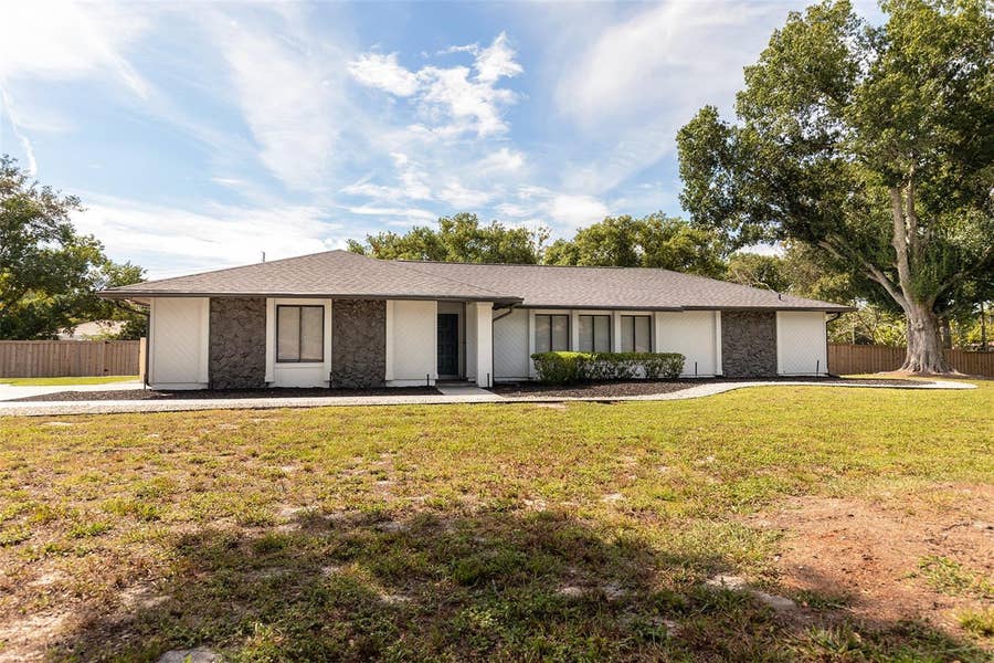 Property photo for 1890 CROWLEY CIR E, Longwood, FL
