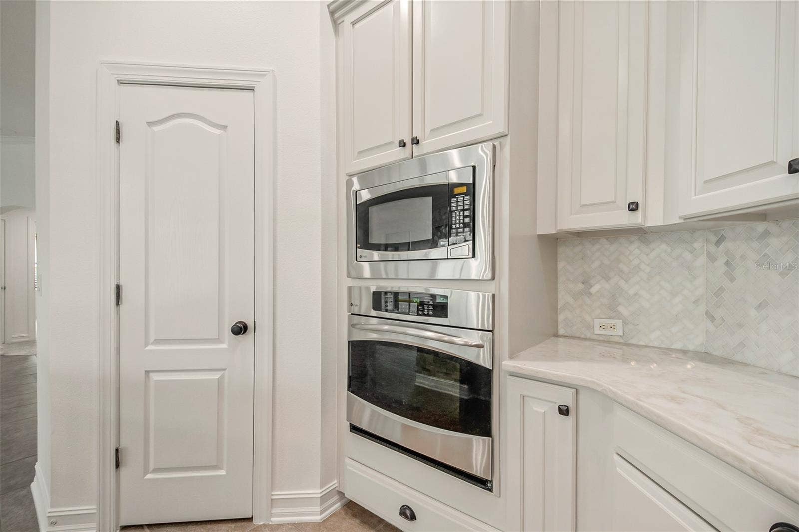 4244 ISLE VISTA AVENUE, Belle Isle, FL 32812 4244 ISLE VISTA AVENUE, Belle Isle, FL 32812