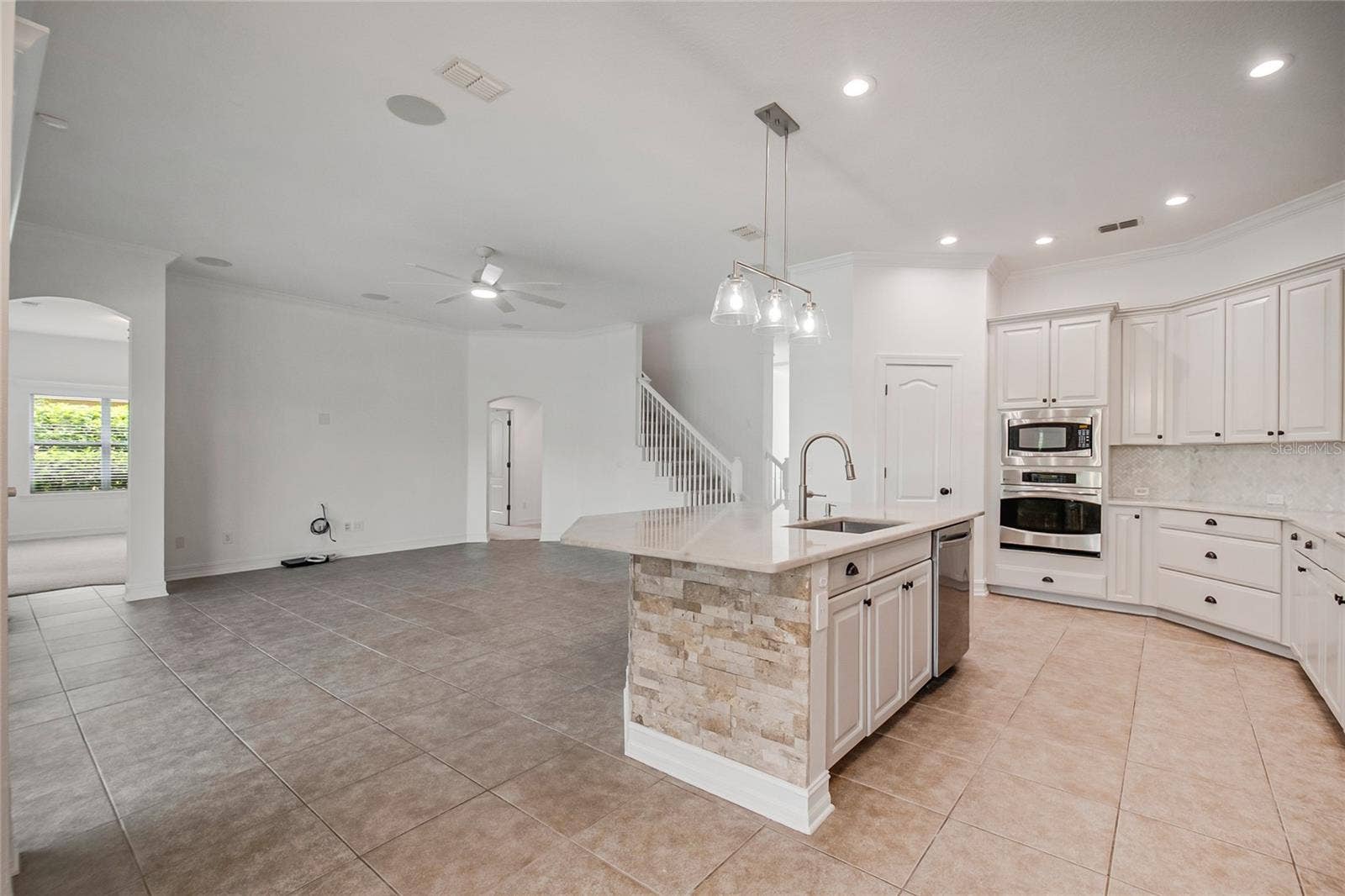 4244 ISLE VISTA AVENUE, Belle Isle, FL 32812 4244 ISLE VISTA AVENUE, Belle Isle, FL 32812