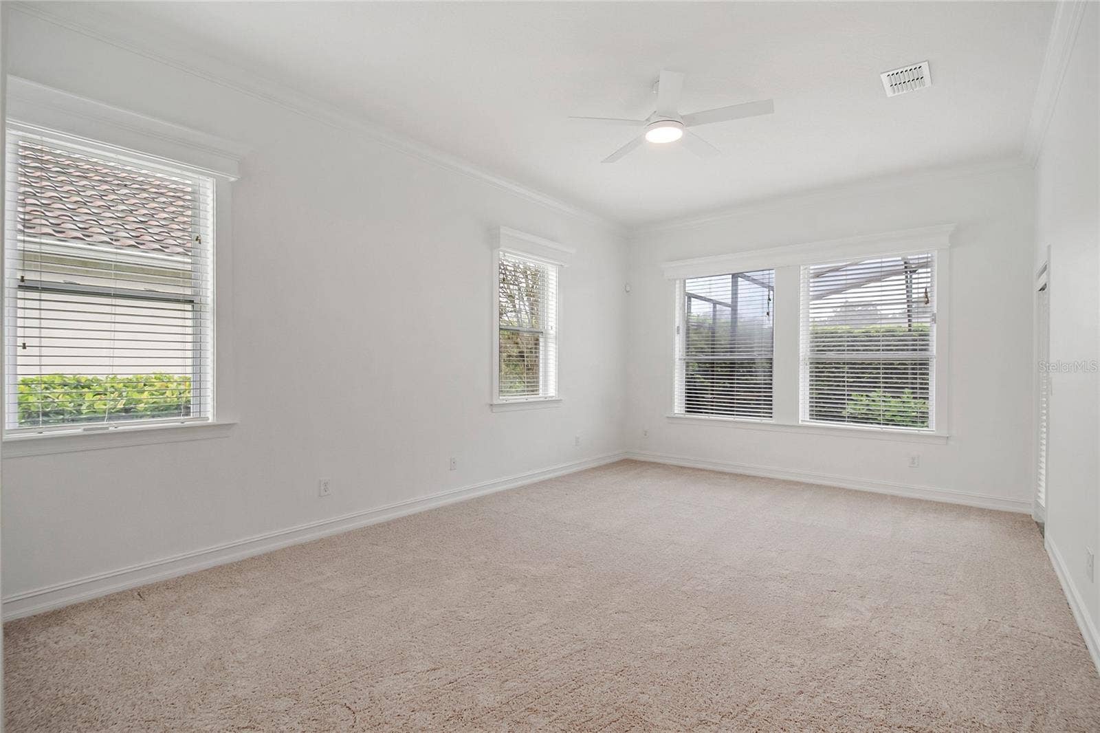 4244 ISLE VISTA AVENUE, Belle Isle, FL 32812 BEDROOM # 1 ( MASTER BEDROOM )