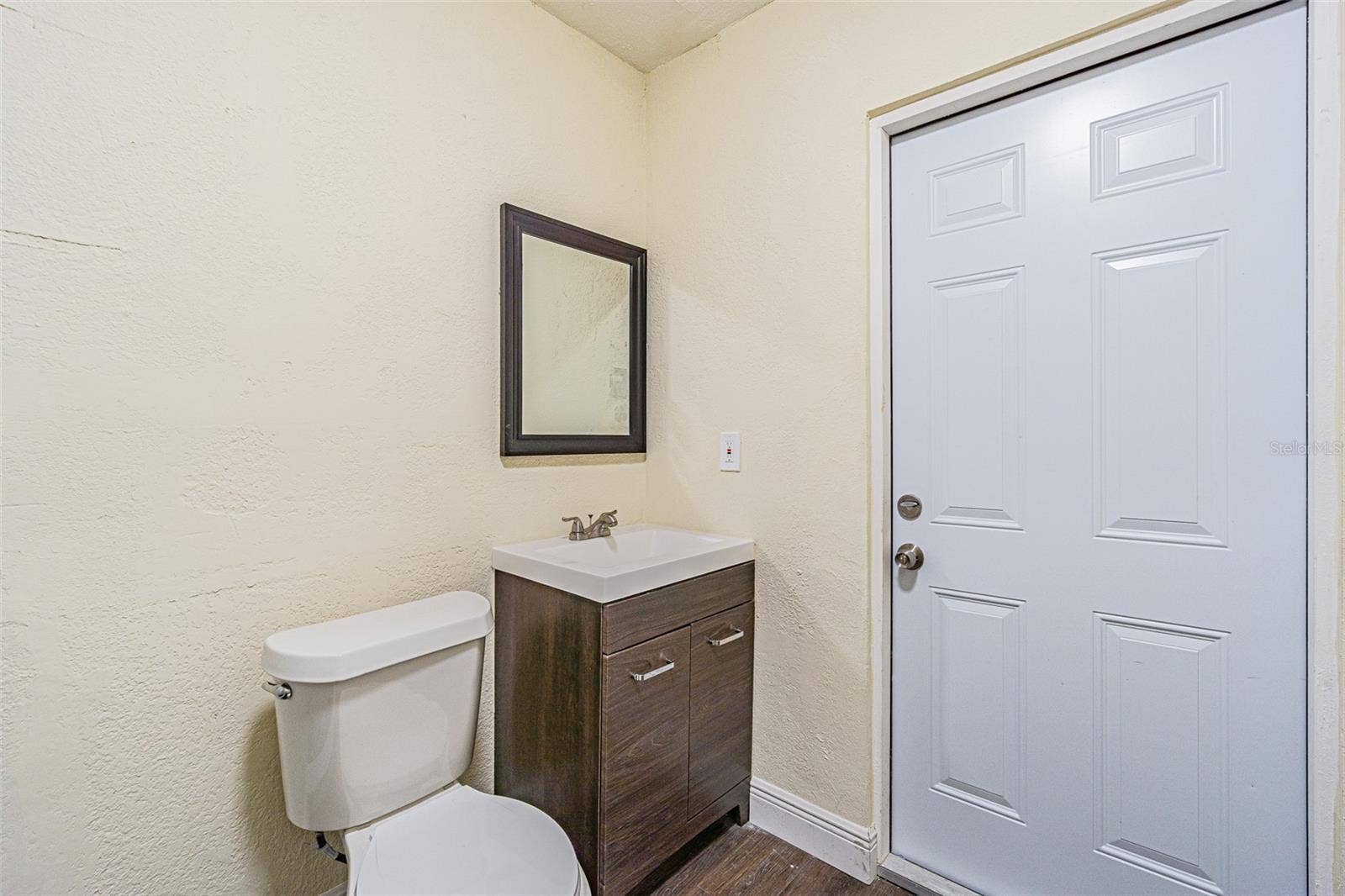 505.5 E VIRGINIA AVENUE, #1, Tampa, FL 33603 505.5 E VIRGINIA AVENUE, #1, Tampa, FL 33603