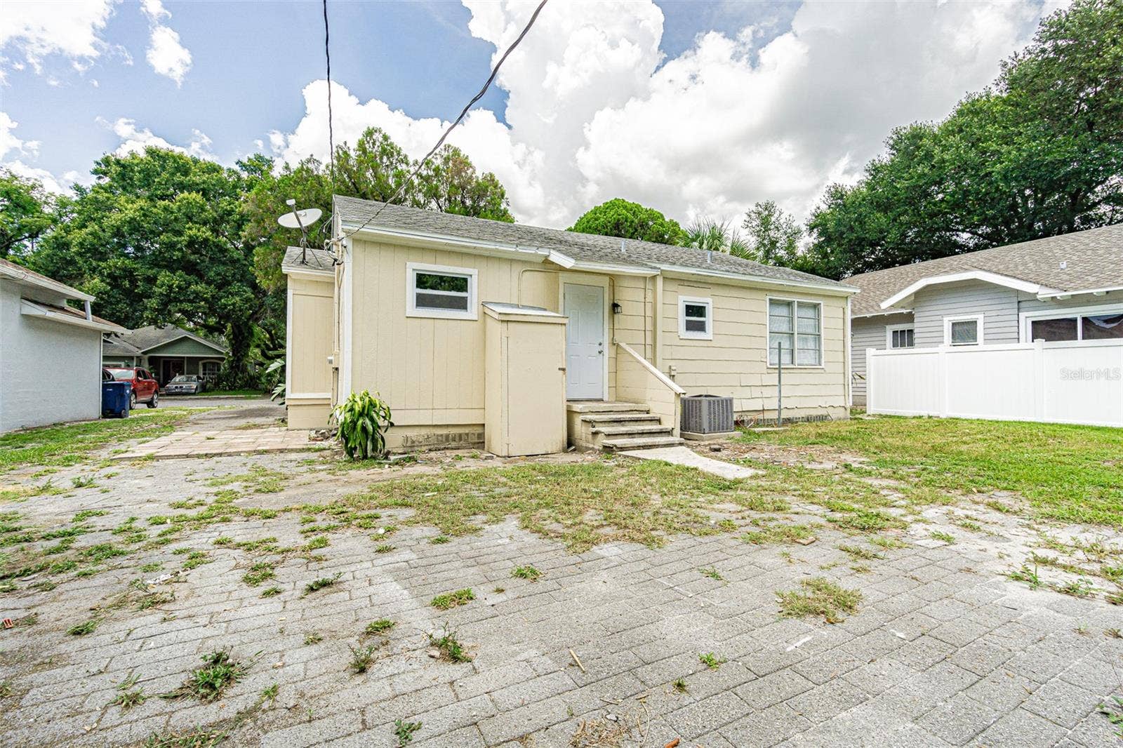 505.5 E VIRGINIA AVENUE, #1, Tampa, FL 33603 505.5 E VIRGINIA AVENUE, #1, Tampa, FL 33603