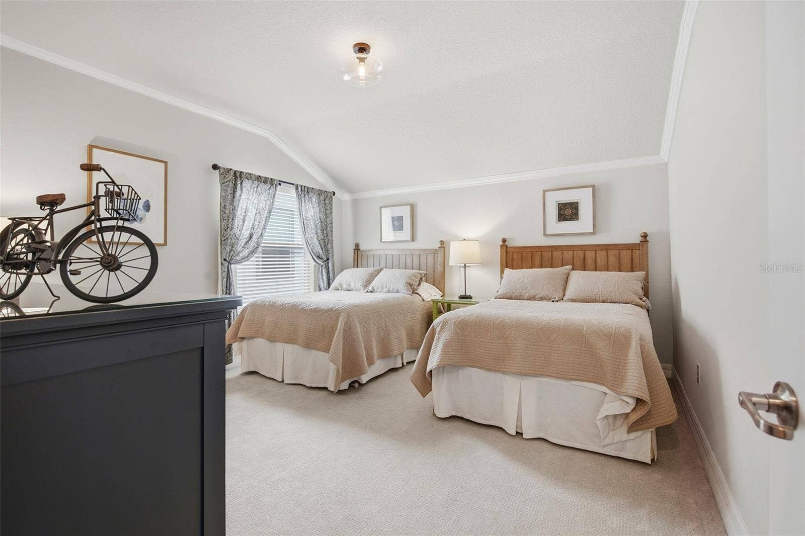7643 WANDERING WAY, Orlando, FL 32836 7643 WANDERING WAY, Orlando, FL 32836