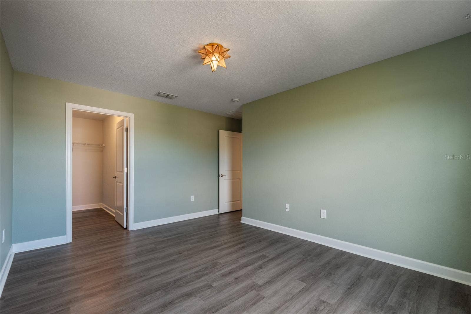 10192 LOVEGRASS LANE, Orlando, FL 32832