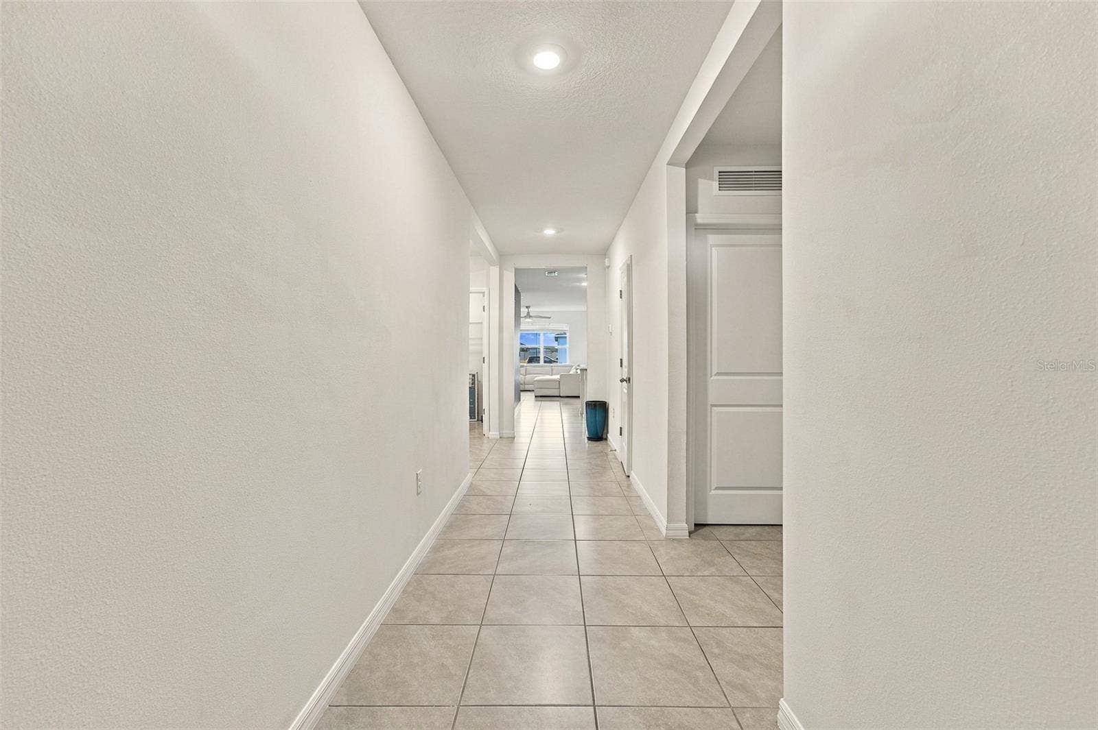 4171 BASINSIDE COURT, Sanford, FL 32771 Entry Way