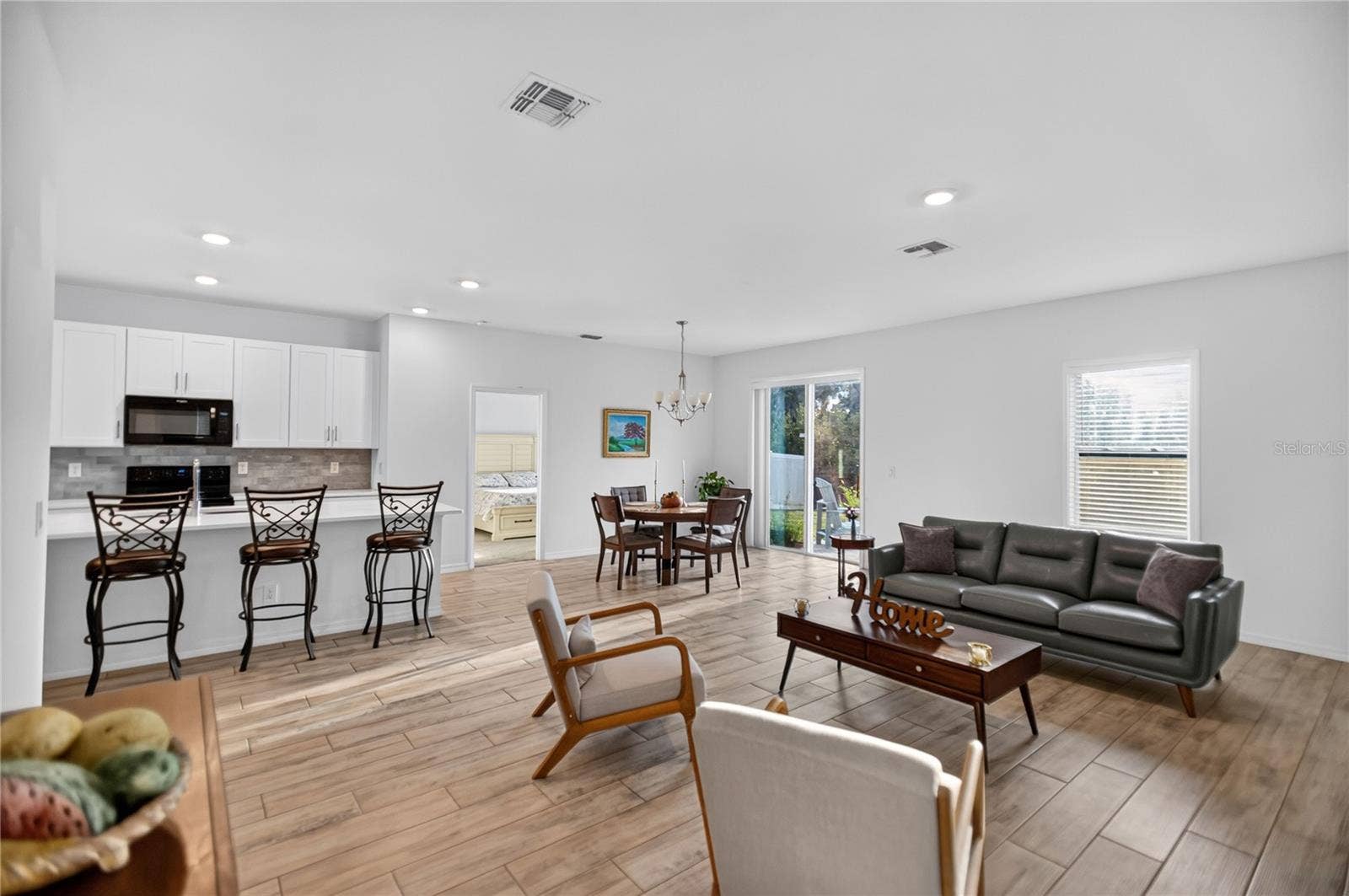 2008 BUCKHANON TRAIL, Deland, FL 32720 2008 BUCKHANON TRAIL, Deland, FL 32720