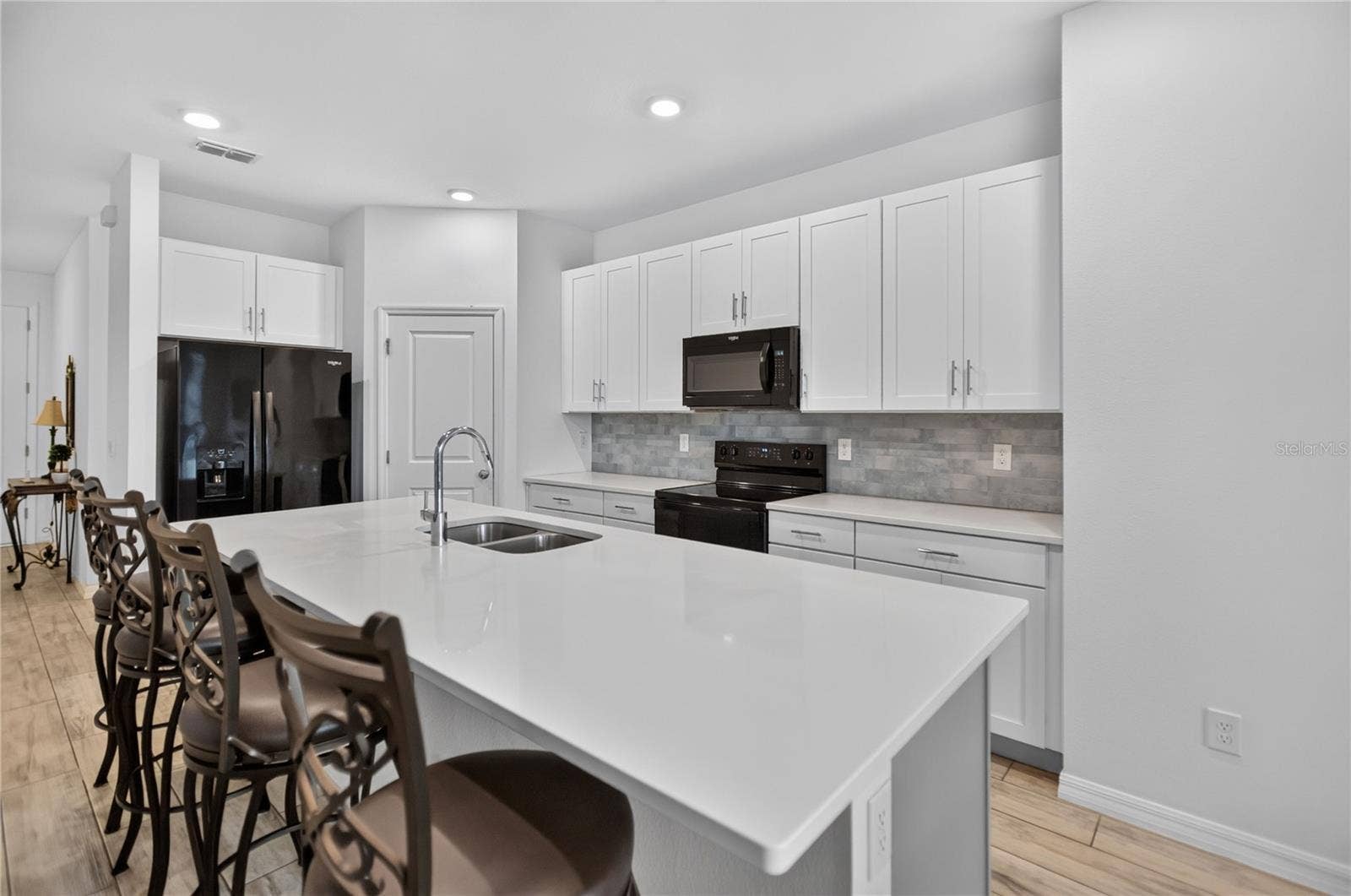 2008 BUCKHANON TRAIL, Deland, FL 32720 2008 BUCKHANON TRAIL, Deland, FL 32720