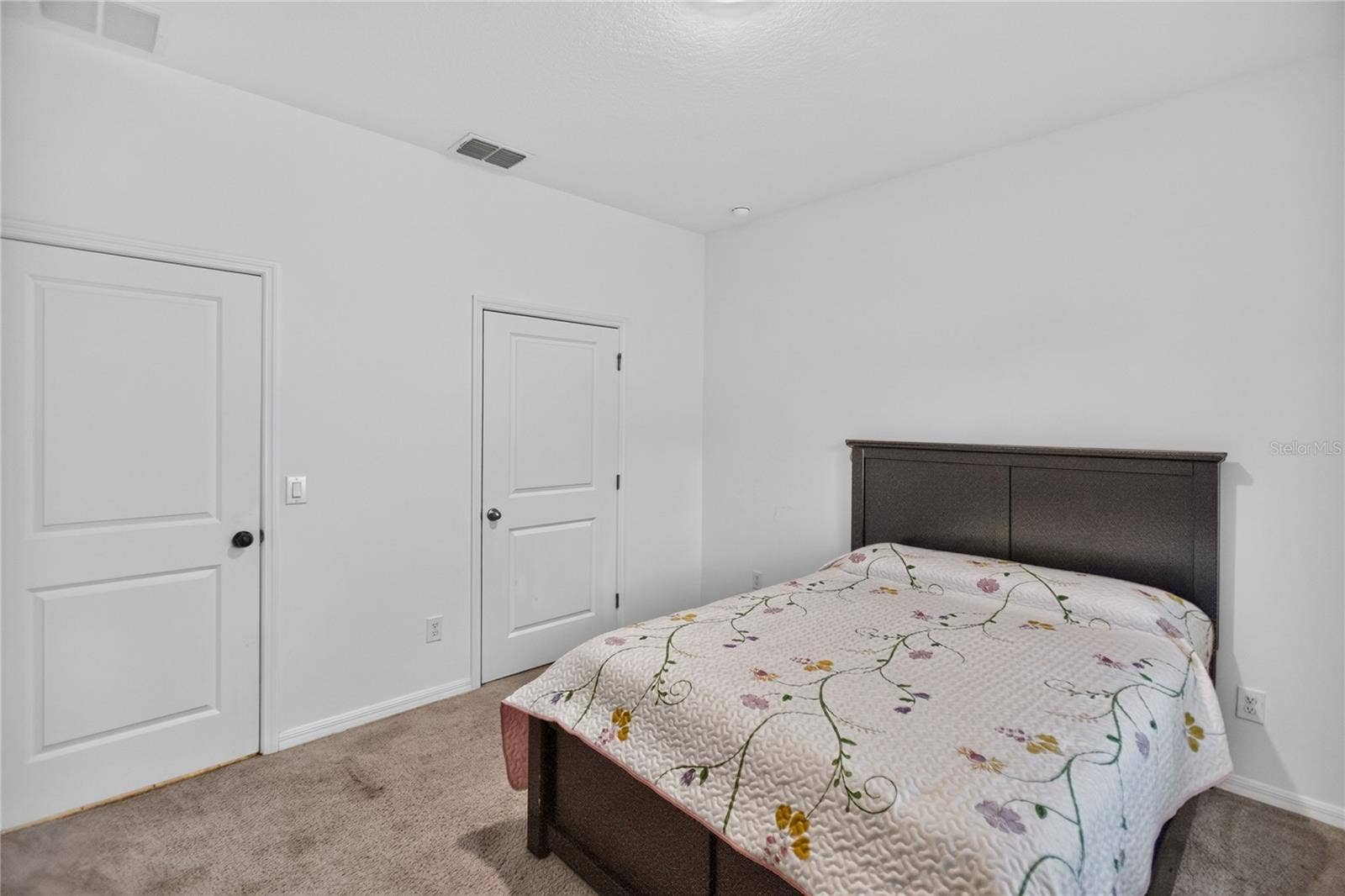 2008 BUCKHANON TRAIL, Deland, FL 32720 2008 BUCKHANON TRAIL, Deland, FL 32720