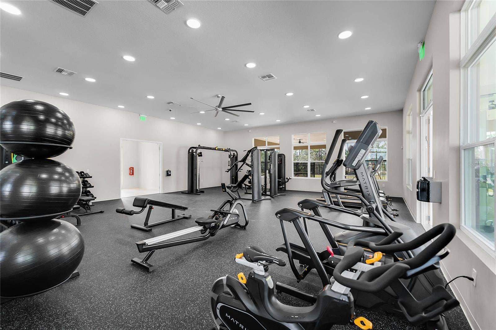 3633 BONSPIEL DRIVE, Ormond Beach, FL 32174