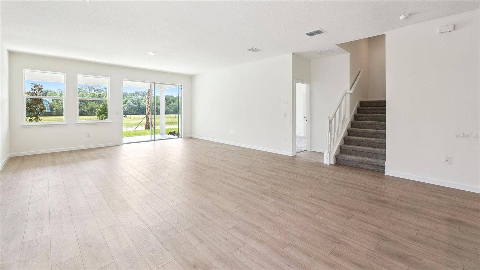 3041 KINGSMAN TRAIL, Ormond Beach, FL 32174 3041 KINGSMAN TRAIL, Ormond Beach, FL 32174