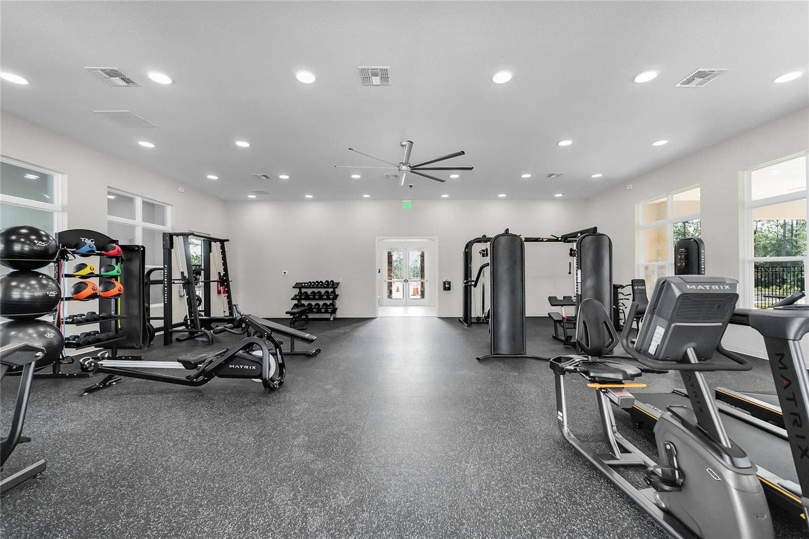 3041 KINGSMAN TRAIL, Ormond Beach, FL 32174 3041 KINGSMAN TRAIL, Ormond Beach, FL 32174