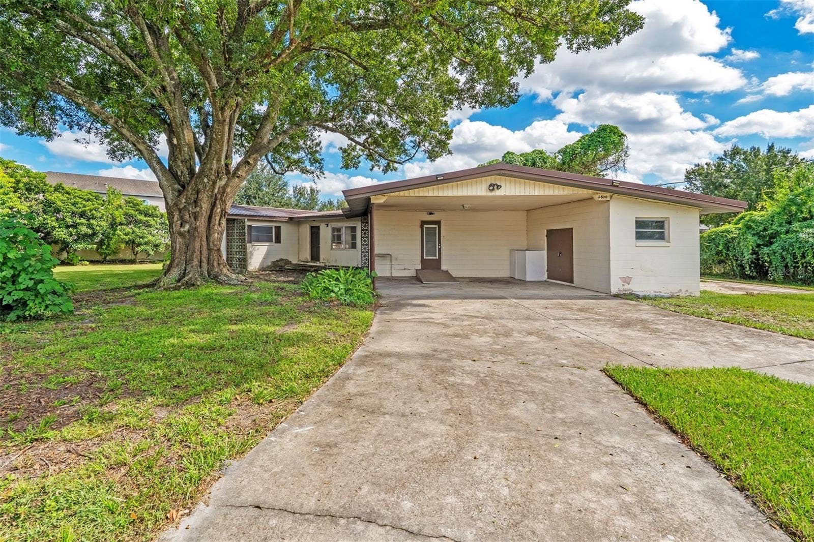 4800 BEACH BOULEVARD, Orlando, FL 32803 4800 BEACH BOULEVARD, Orlando, FL 32803