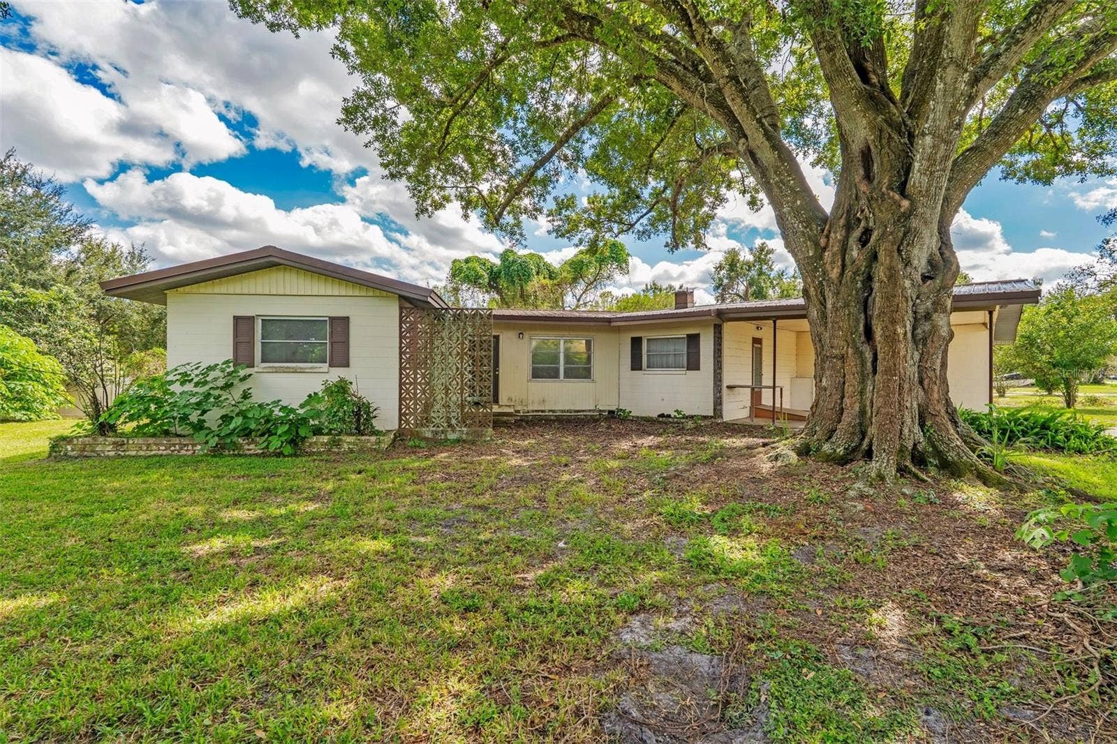 4800 BEACH BOULEVARD, Orlando, FL 32803 4800 BEACH BOULEVARD, Orlando, FL 32803