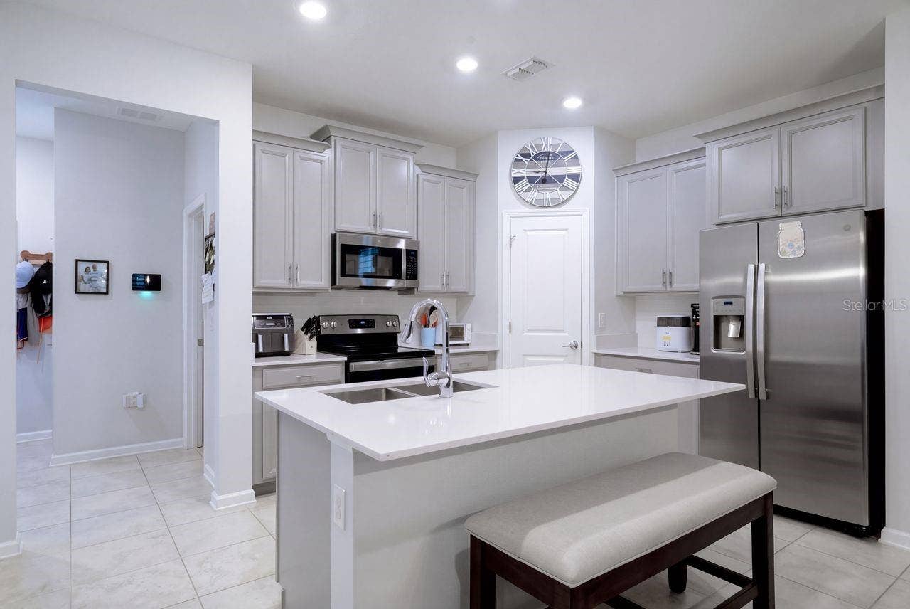 17126 QUICKSILVER AVENUE, Winter Garden, FL 34787 17126 QUICKSILVER AVENUE, Winter Garden, FL 34787