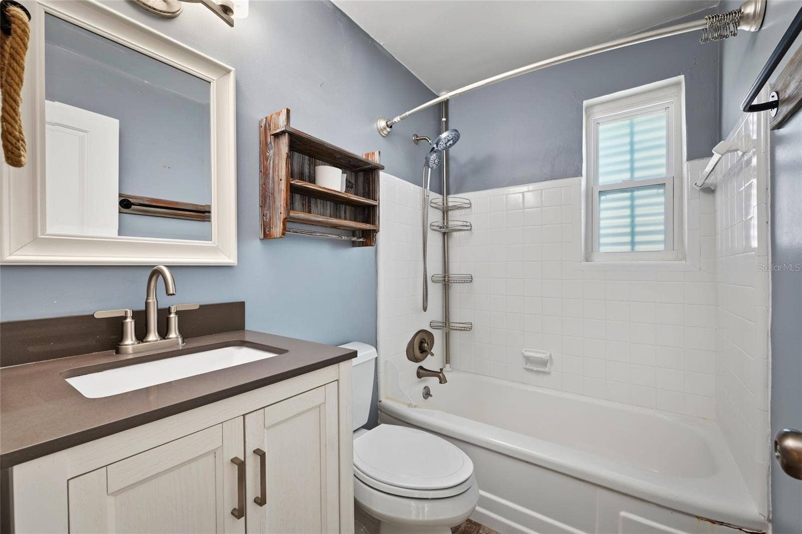 118 ROBERTA ROAD, Ormond Beach, FL 32176 BATHROOM