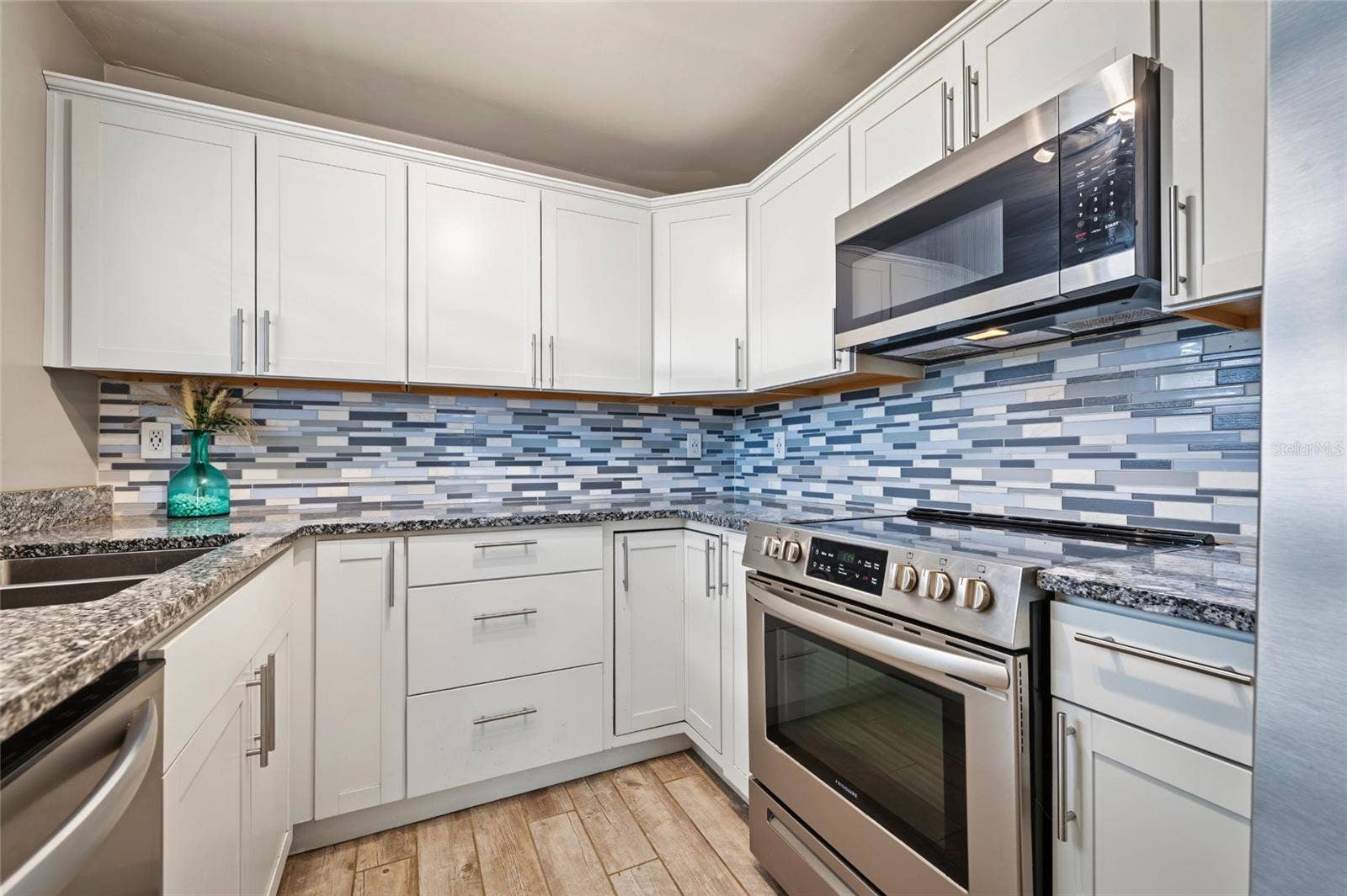 118 ROBERTA ROAD, Ormond Beach, FL 32176 KITCHEN