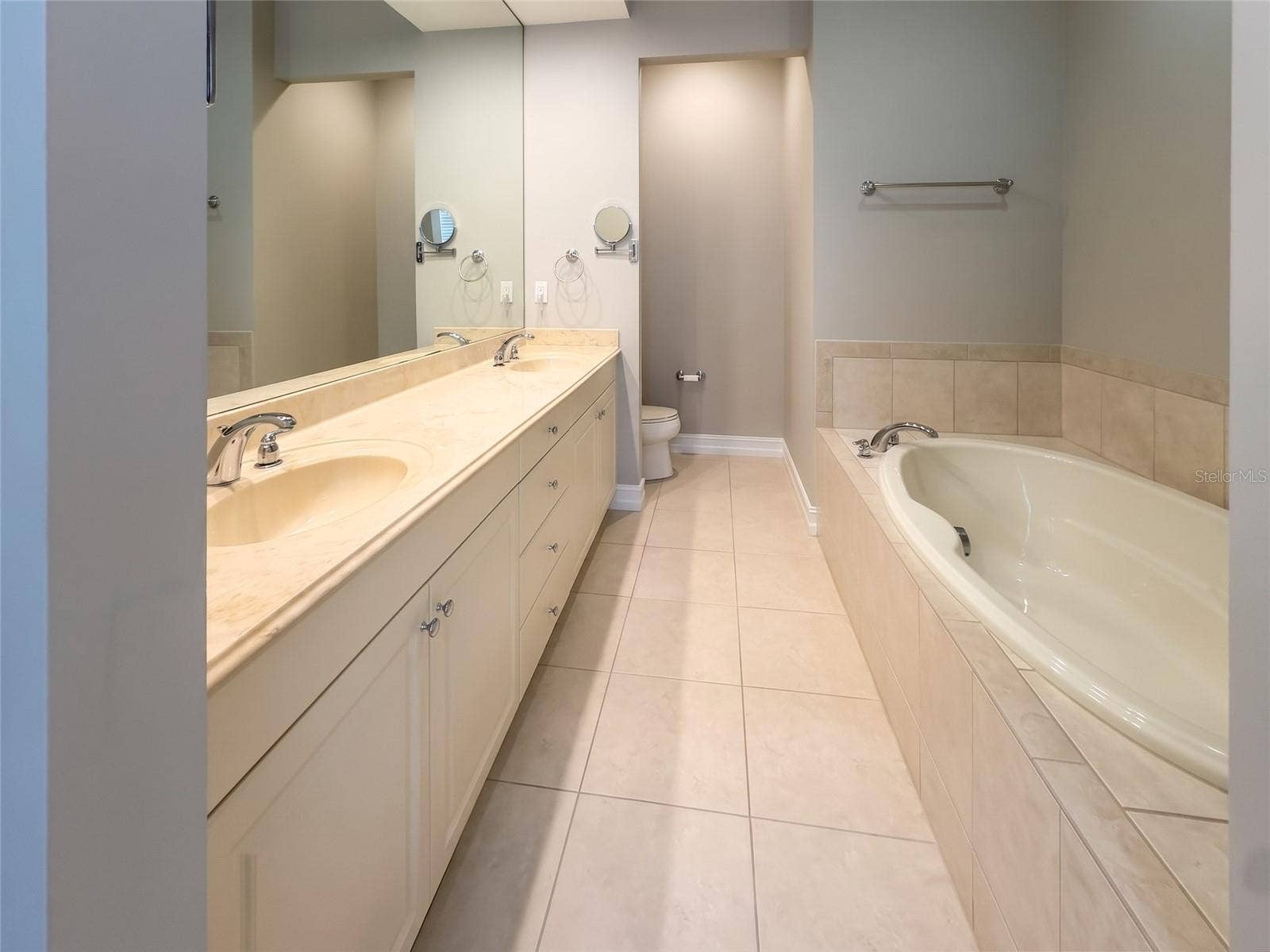 762 CELEBRATION AVENUE, #2201, Celebration, FL 34747 762 CELEBRATION AVENUE, #2201, Celebration, FL 34747