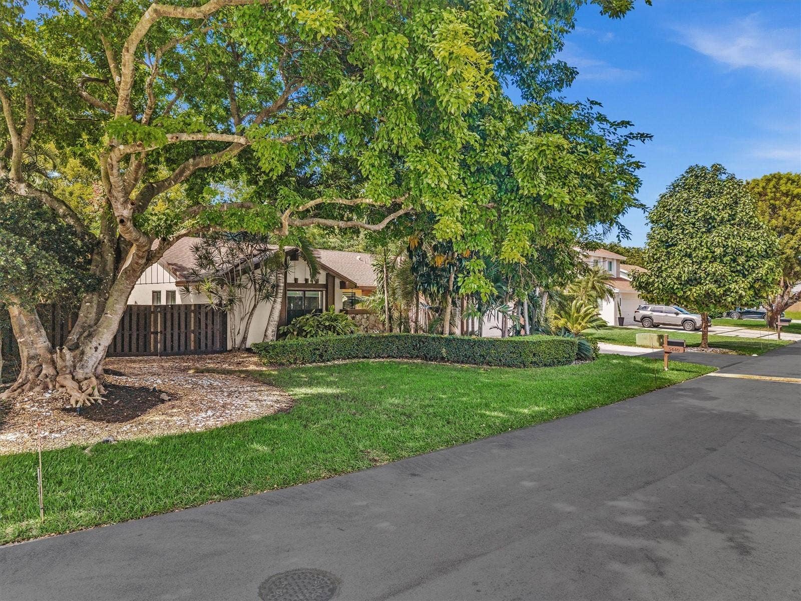 5440 SW 155TH COURT, Miami, FL 33185 5440 SW 155TH COURT, Miami, FL 33185