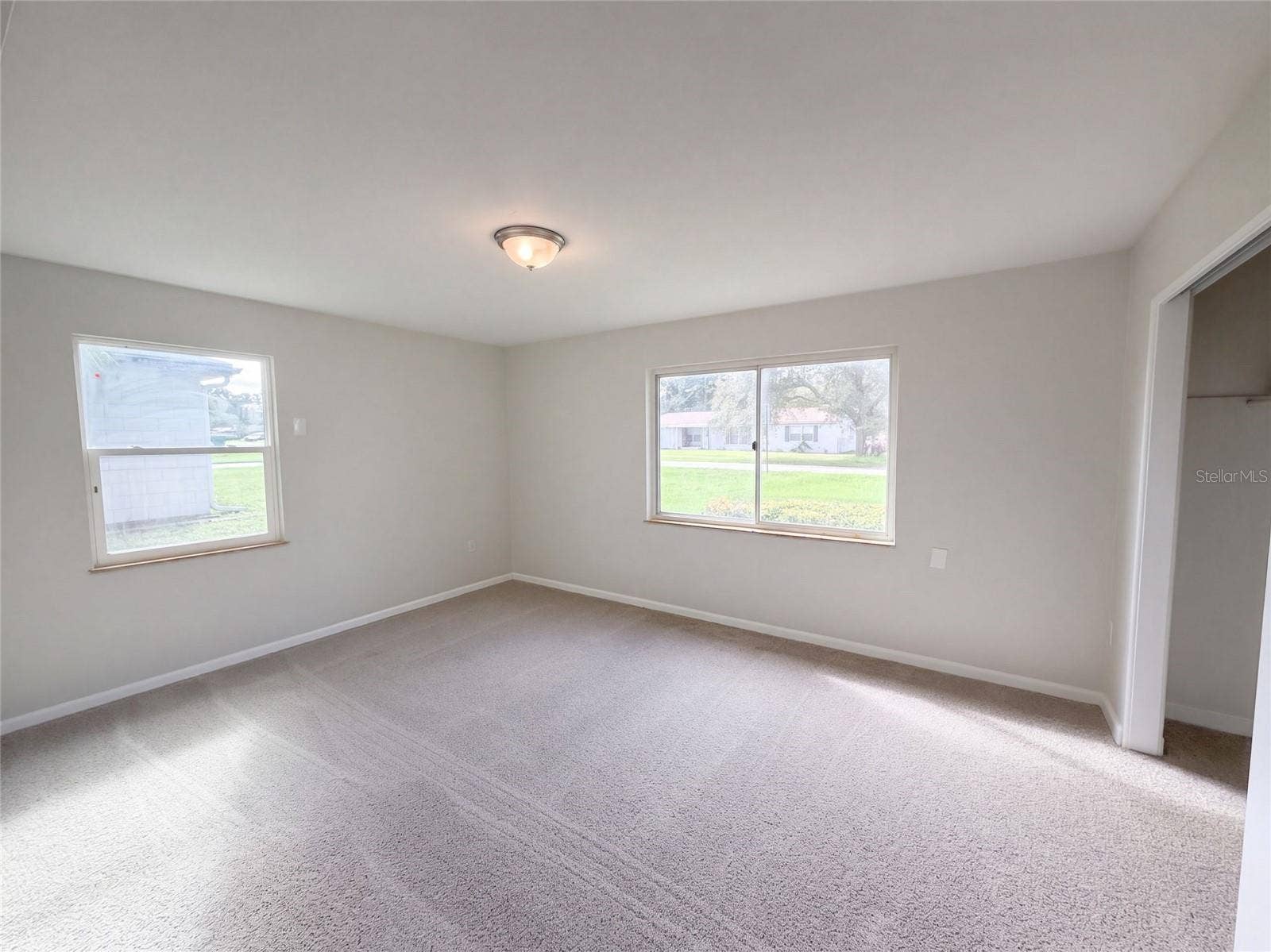 411 W SEMINOLE AVENUE, Eustis, FL 32726 411 W SEMINOLE AVENUE, Eustis, FL 32726