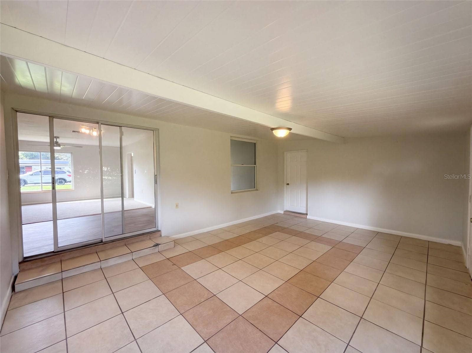 411 W SEMINOLE AVENUE, Eustis, FL 32726 411 W SEMINOLE AVENUE, Eustis, FL 32726