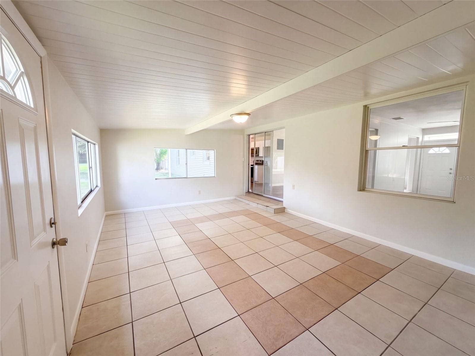 411 W SEMINOLE AVENUE, Eustis, FL 32726 411 W SEMINOLE AVENUE, Eustis, FL 32726