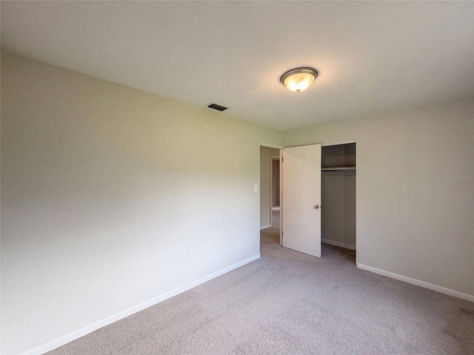411 W SEMINOLE AVENUE, Eustis, FL 32726 411 W SEMINOLE AVENUE, Eustis, FL 32726